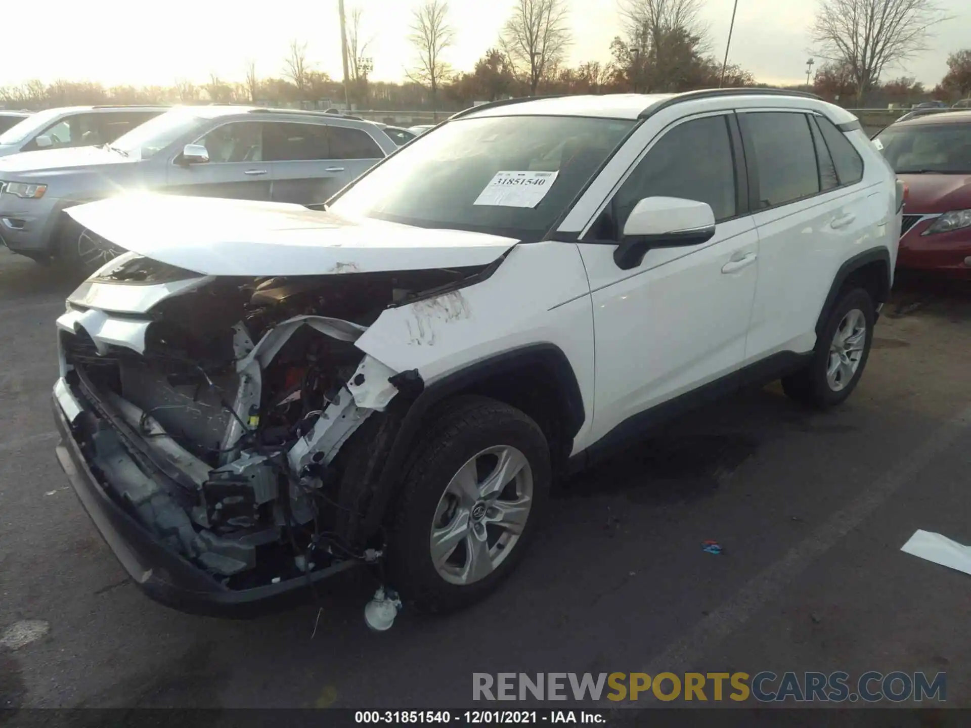 2 Фотография поврежденного автомобиля 2T3W1RFV7LW061876 TOYOTA RAV4 2020