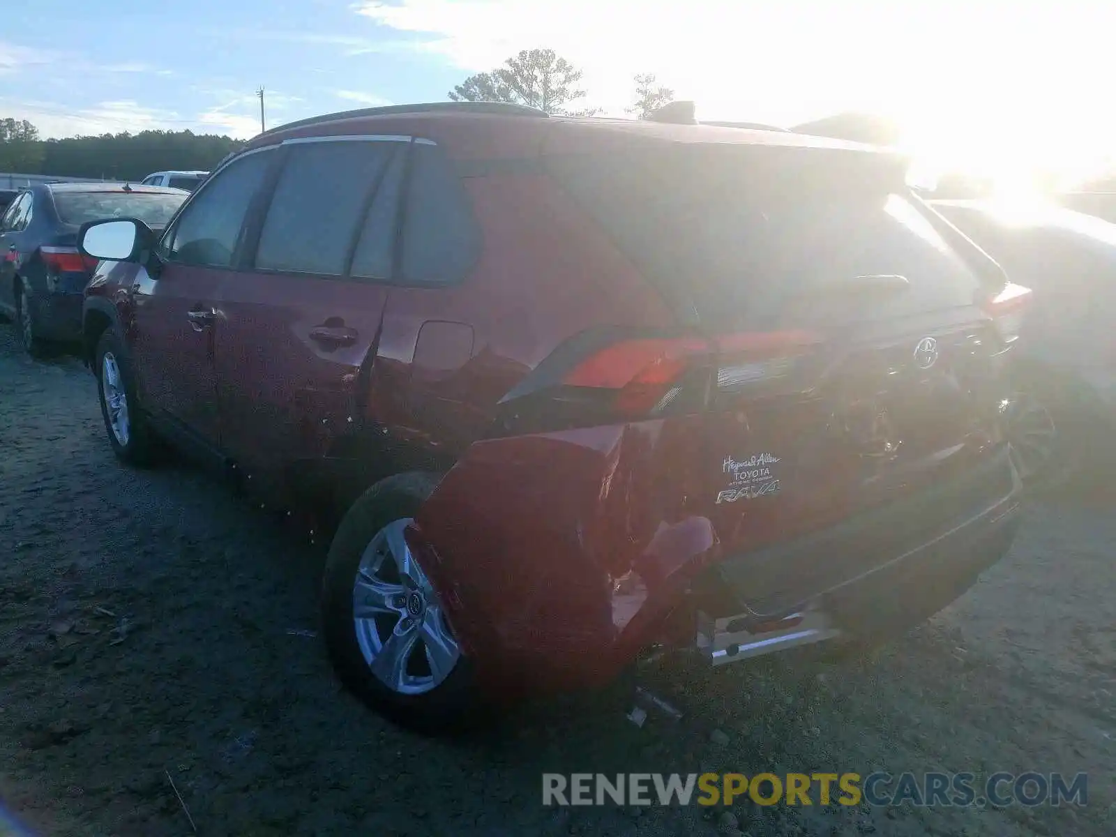 3 Photograph of a damaged car 2T3W1RFV7LW062025 TOYOTA RAV4 2020