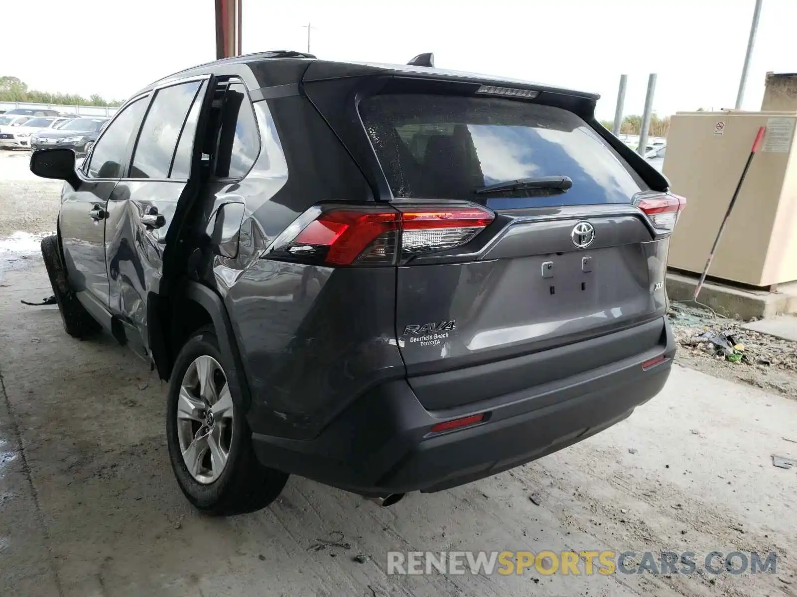 3 Photograph of a damaged car 2T3W1RFV7LW063465 TOYOTA RAV4 2020