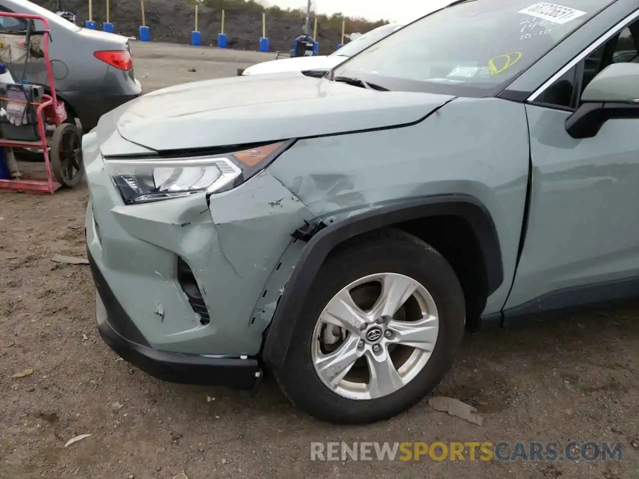 9 Photograph of a damaged car 2T3W1RFV7LW064356 TOYOTA RAV4 2020