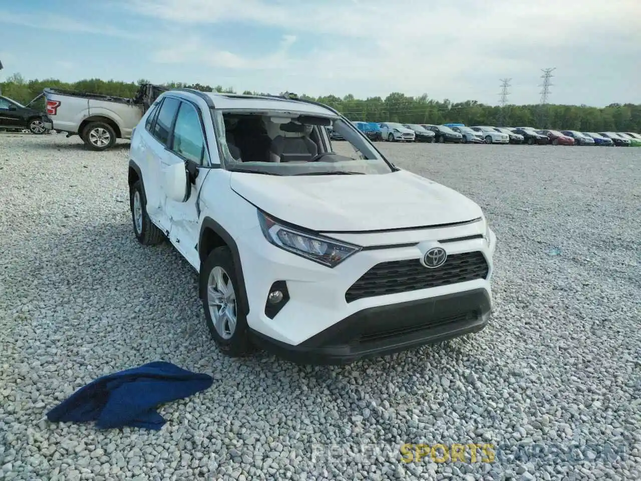 1 Фотография поврежденного автомобиля 2T3W1RFV7LW067919 TOYOTA RAV4 2020