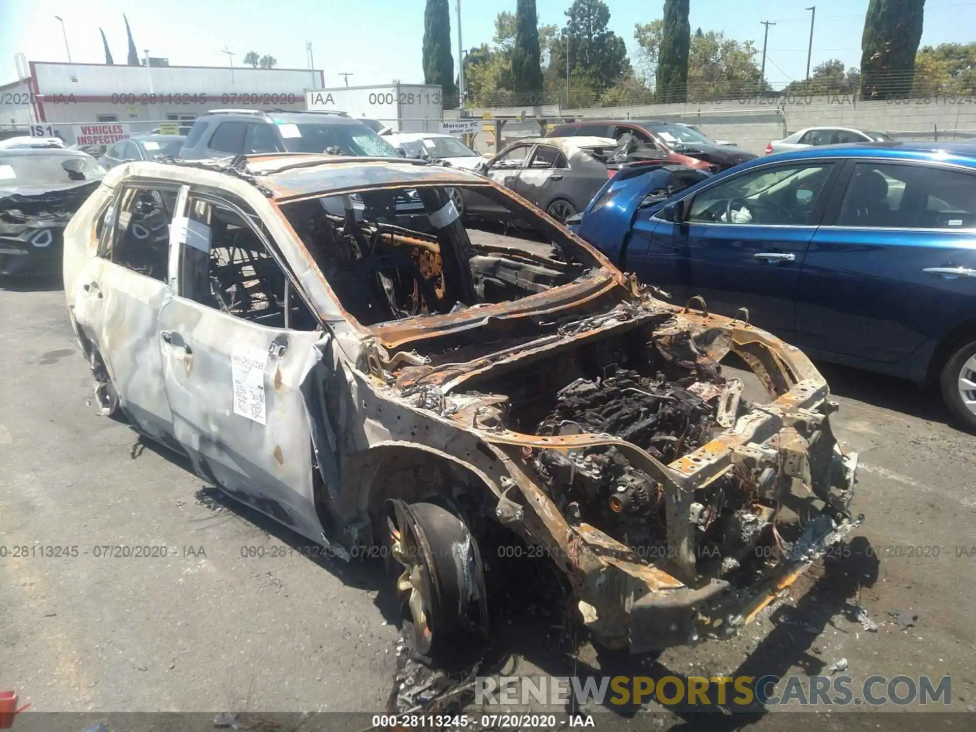 1 Photograph of a damaged car 2T3W1RFV7LW079813 TOYOTA RAV4 2020