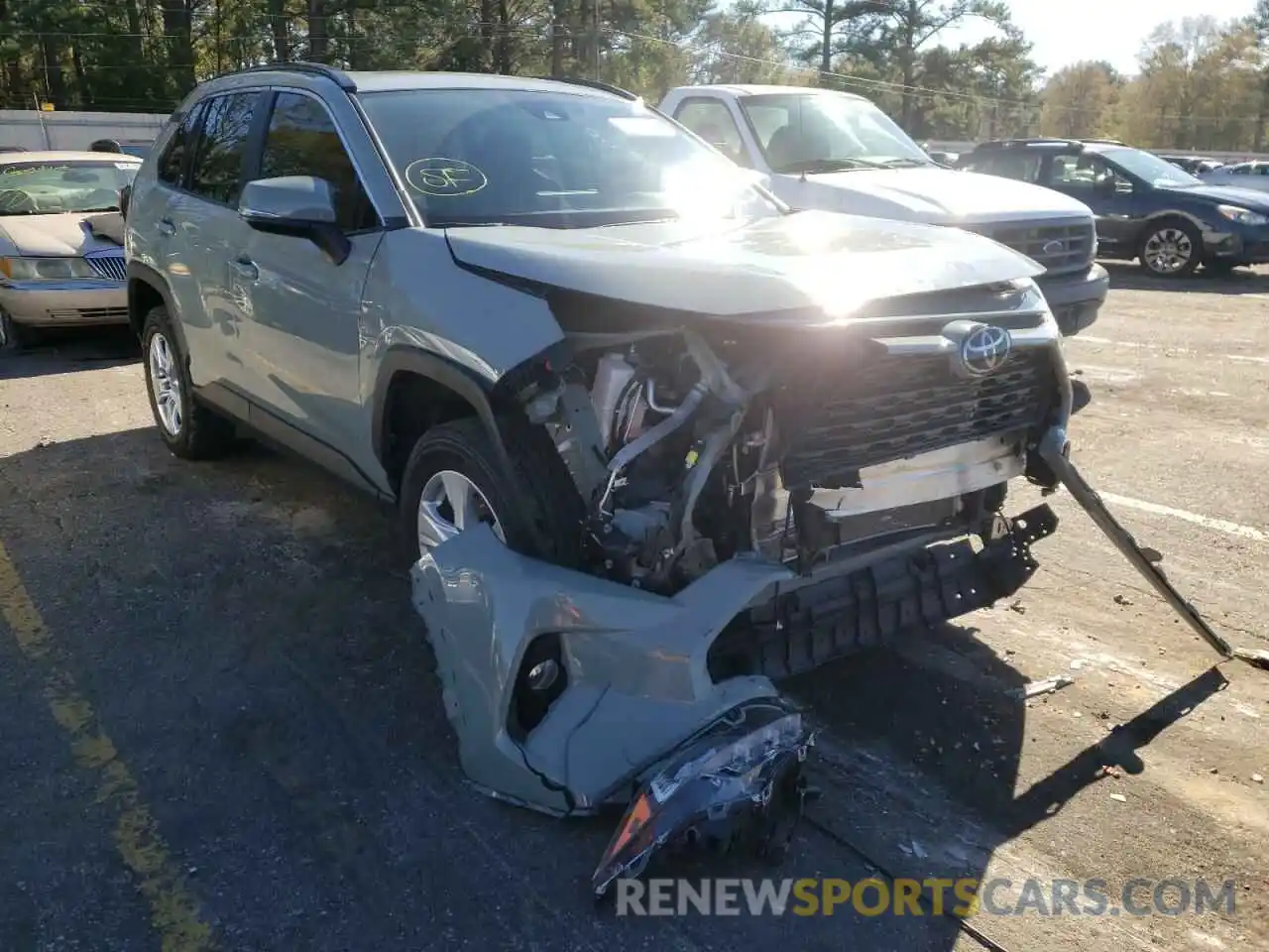 1 Photograph of a damaged car 2T3W1RFV7LW092366 TOYOTA RAV4 2020