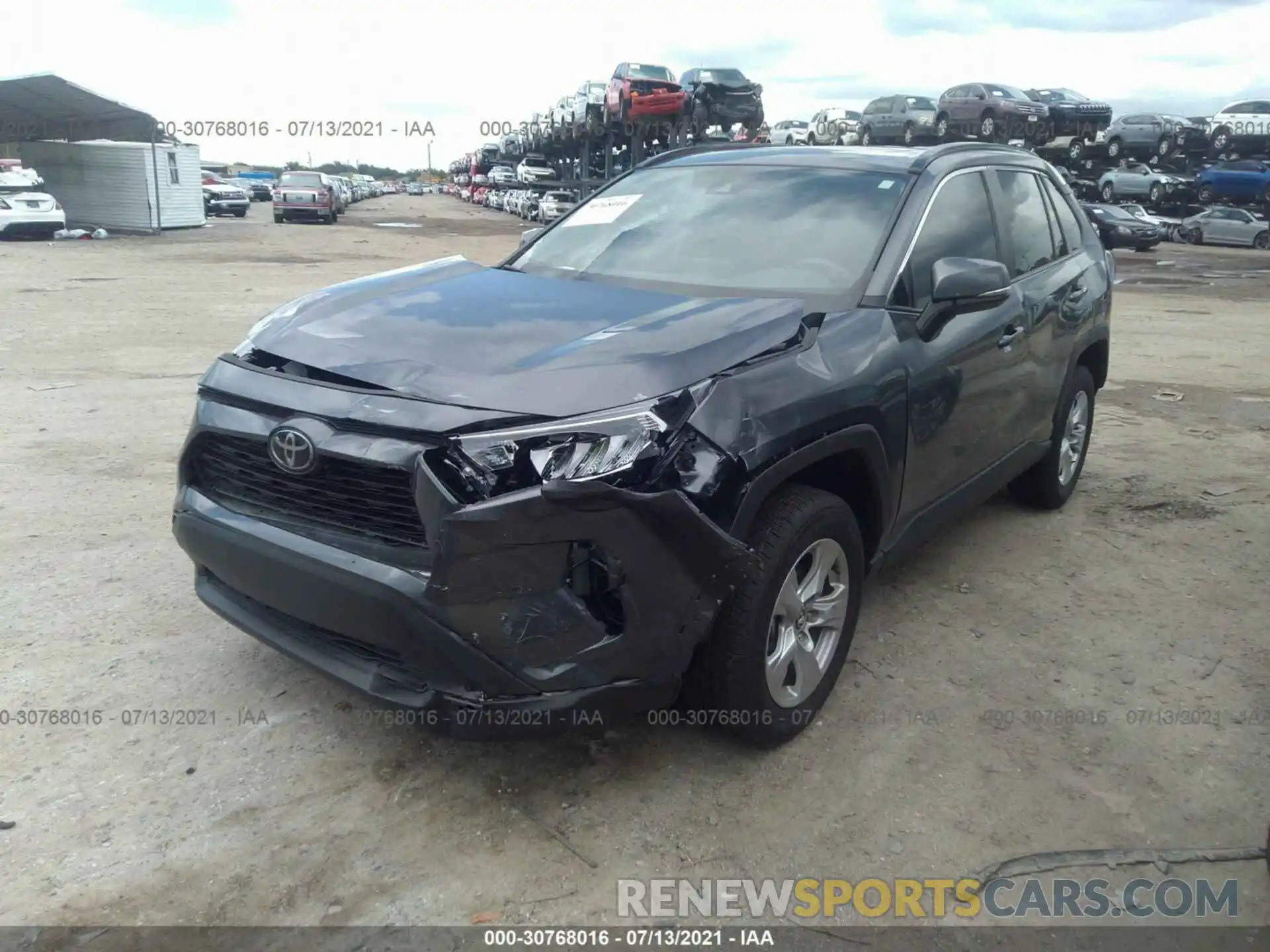 2 Фотография поврежденного автомобиля 2T3W1RFV7LW092741 TOYOTA RAV4 2020