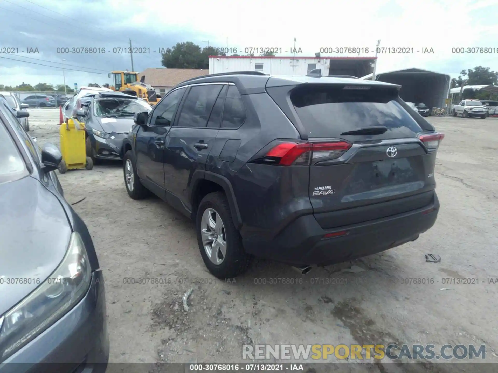 3 Photograph of a damaged car 2T3W1RFV7LW092741 TOYOTA RAV4 2020