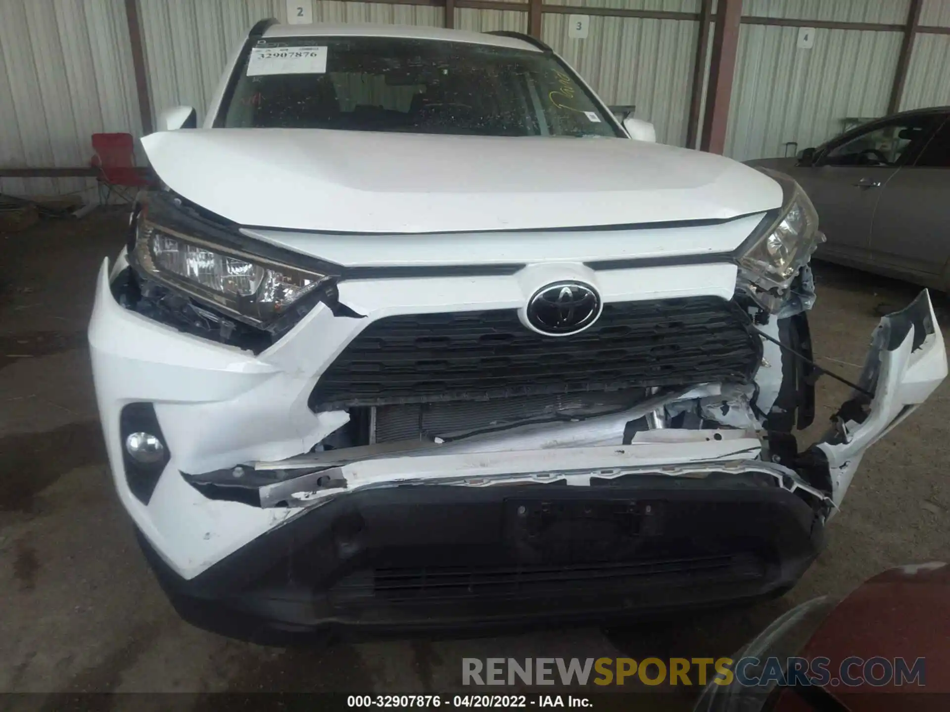 6 Photograph of a damaged car 2T3W1RFV7LW097602 TOYOTA RAV4 2020