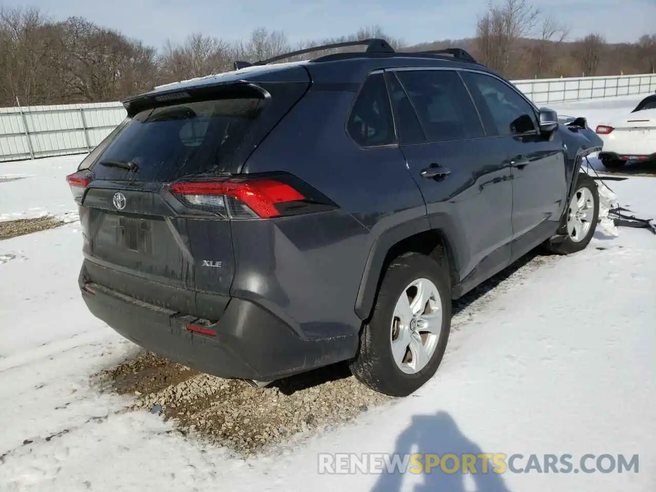 4 Photograph of a damaged car 2T3W1RFV8LC038608 TOYOTA RAV4 2020