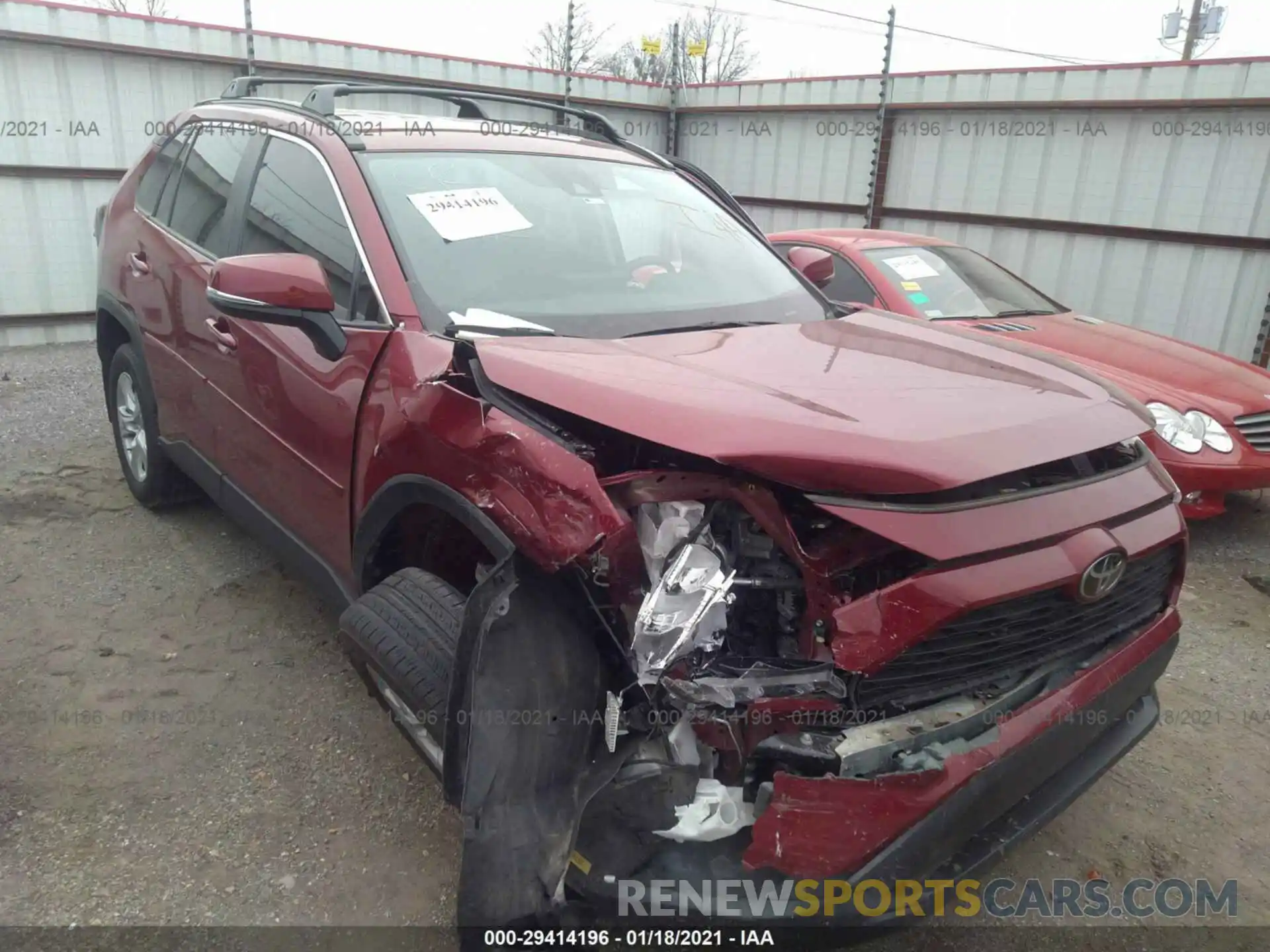 1 Photograph of a damaged car 2T3W1RFV8LC042092 TOYOTA RAV4 2020