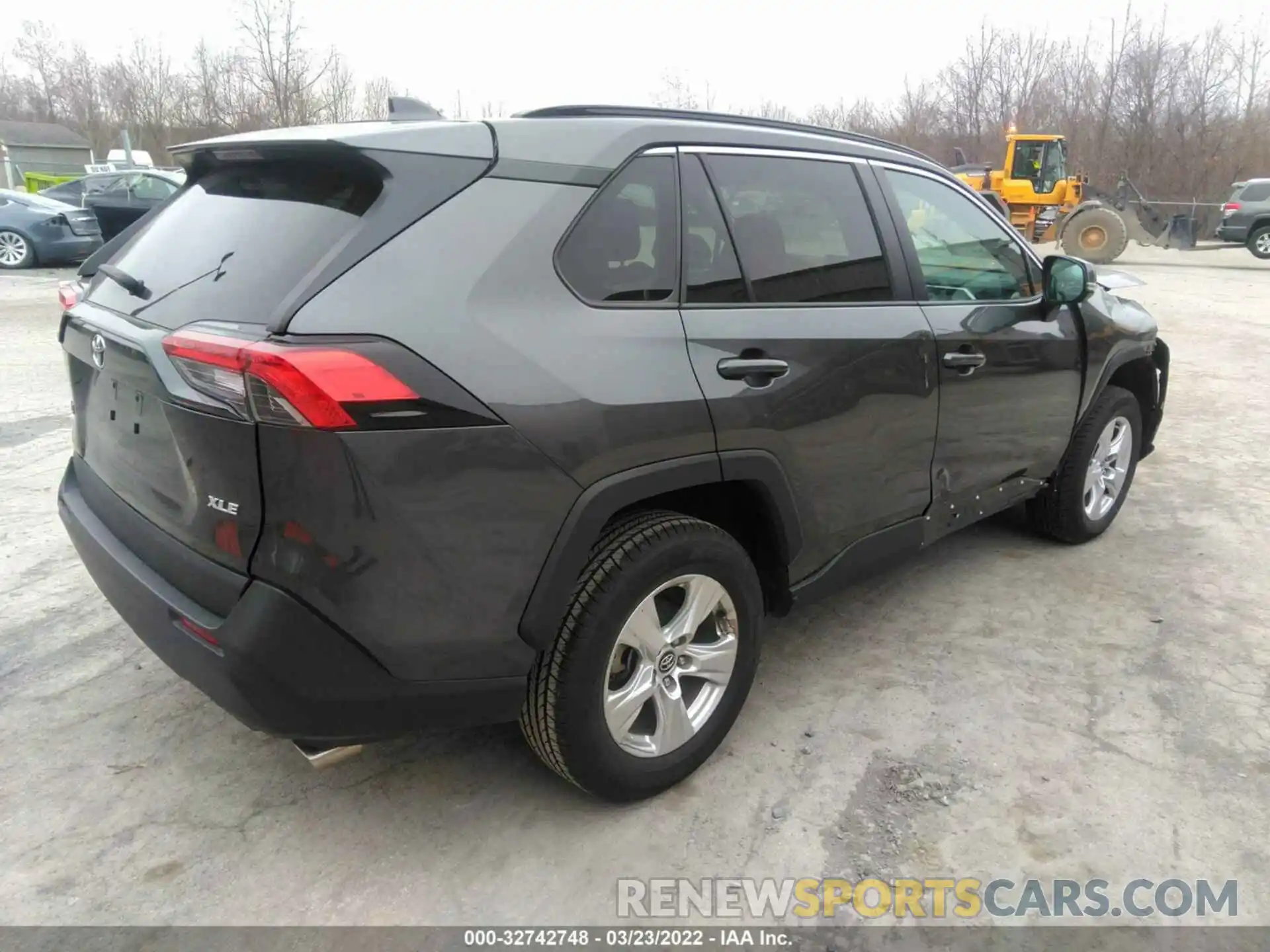 4 Photograph of a damaged car 2T3W1RFV8LC046577 TOYOTA RAV4 2020