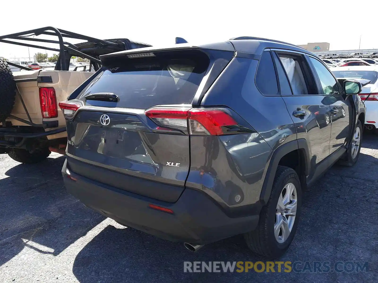 4 Photograph of a damaged car 2T3W1RFV8LC046837 TOYOTA RAV4 2020