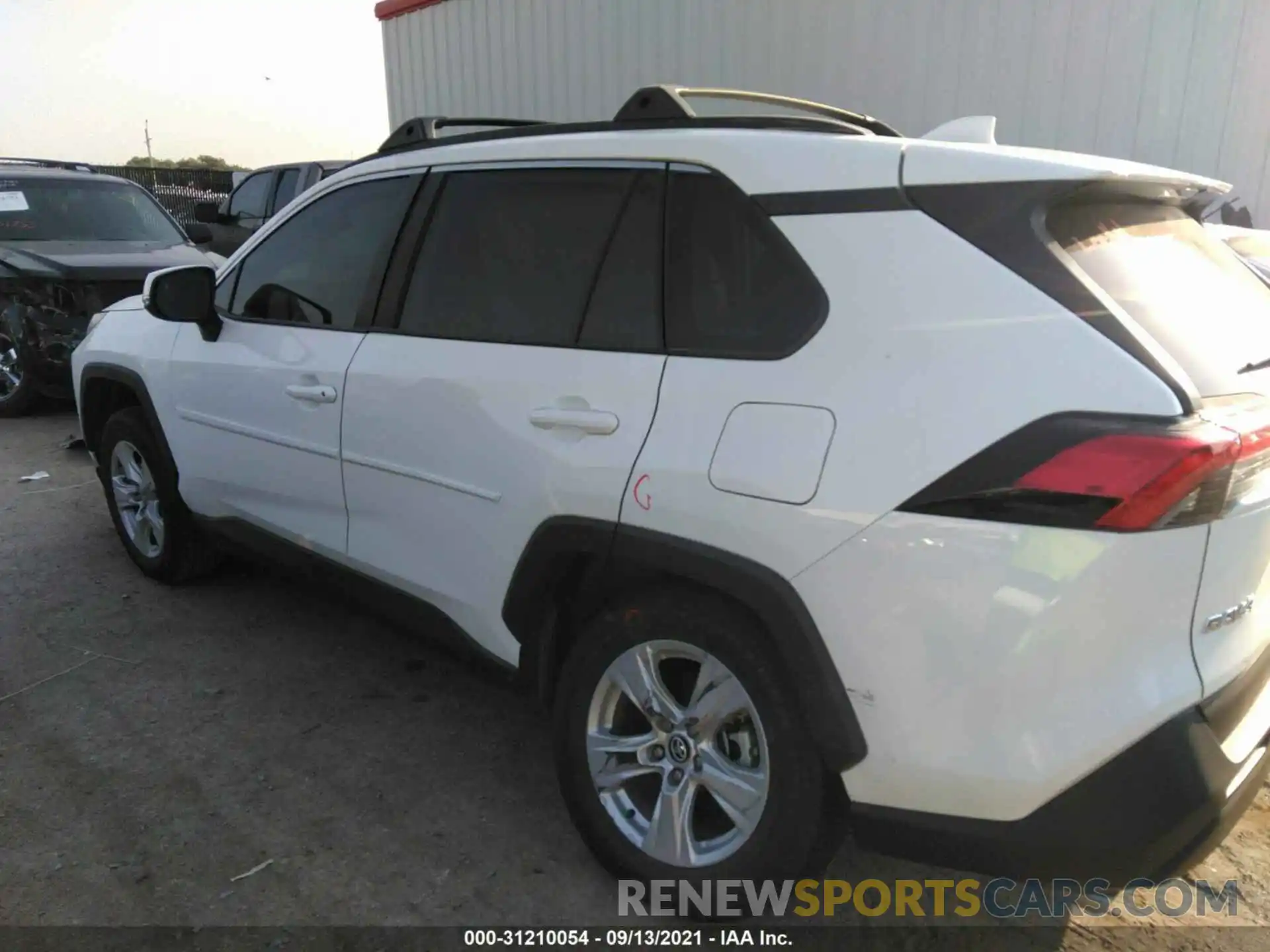 6 Photograph of a damaged car 2T3W1RFV8LC047826 TOYOTA RAV4 2020