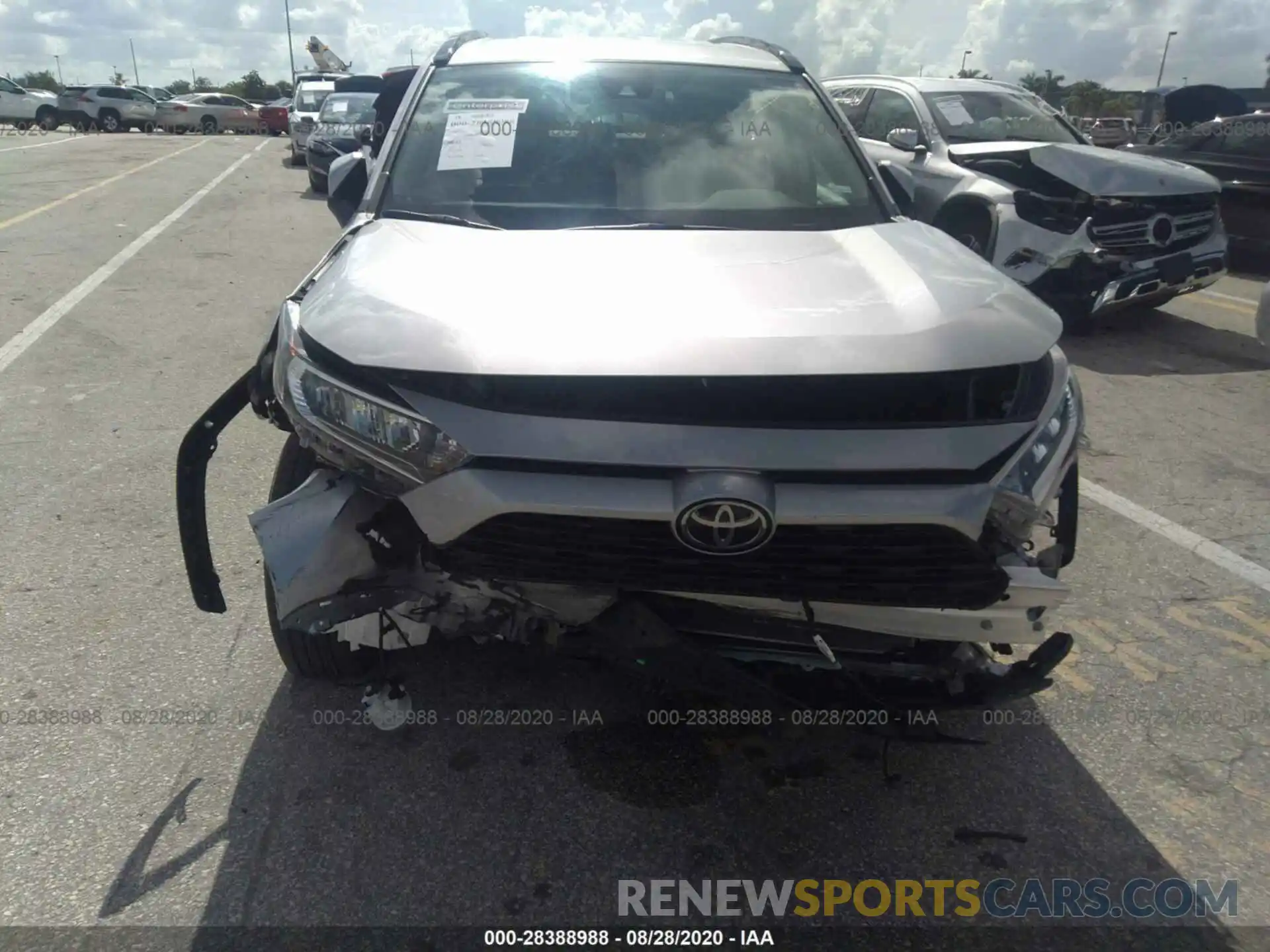 6 Photograph of a damaged car 2T3W1RFV8LC048314 TOYOTA RAV4 2020