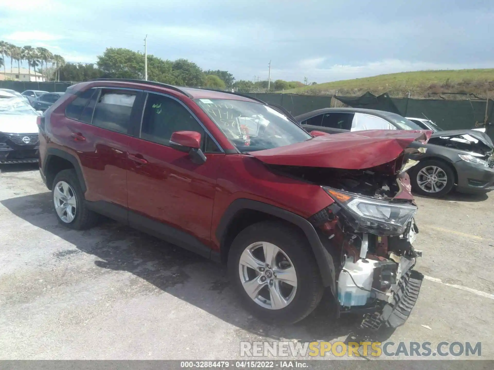 1 Photograph of a damaged car 2T3W1RFV8LC048782 TOYOTA RAV4 2020