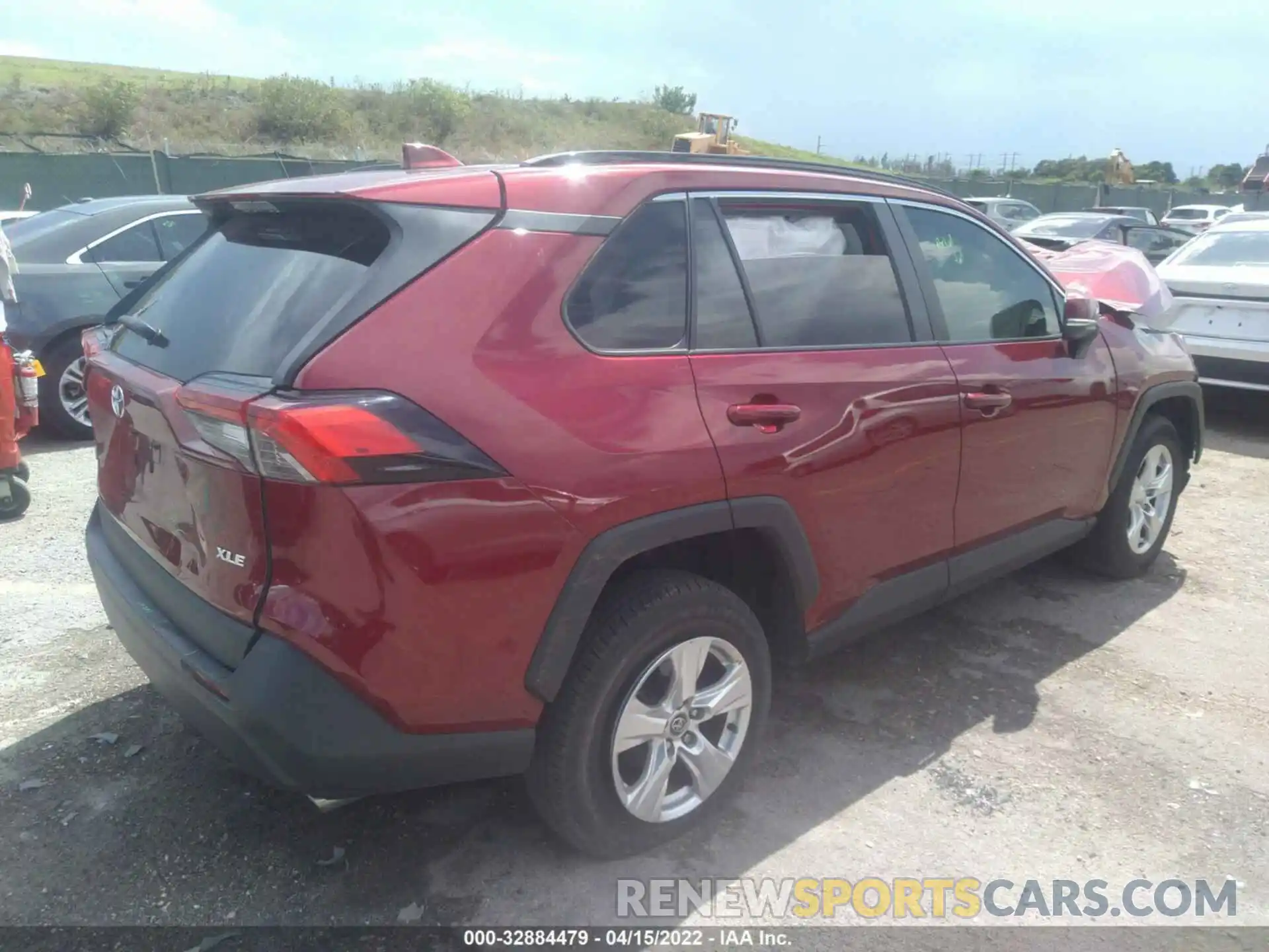 4 Photograph of a damaged car 2T3W1RFV8LC048782 TOYOTA RAV4 2020