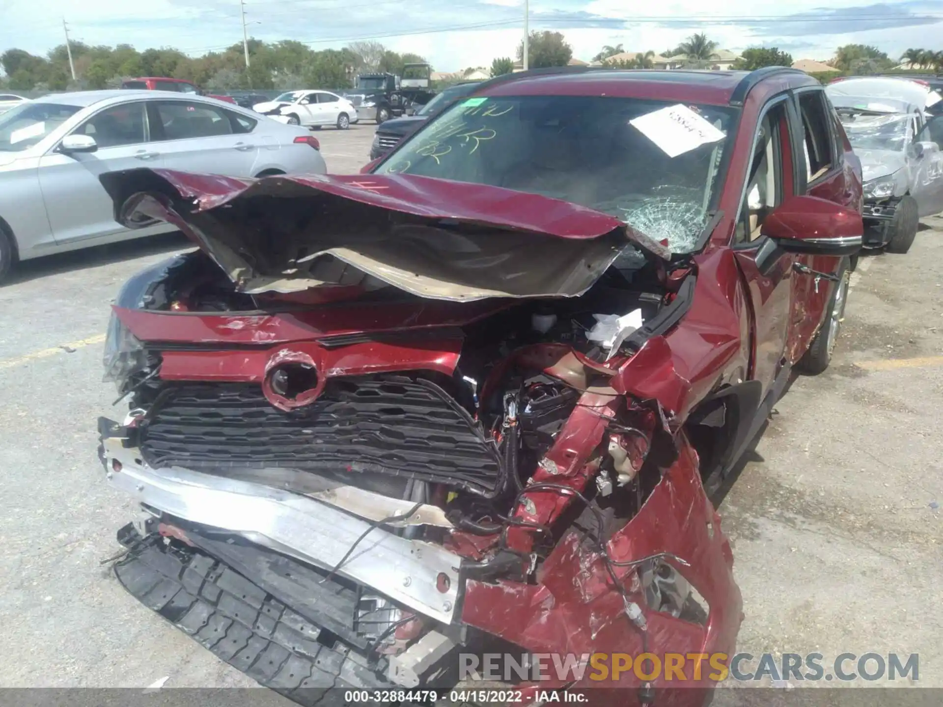 6 Photograph of a damaged car 2T3W1RFV8LC048782 TOYOTA RAV4 2020