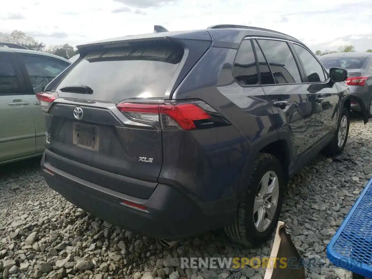 4 Photograph of a damaged car 2T3W1RFV8LC057966 TOYOTA RAV4 2020