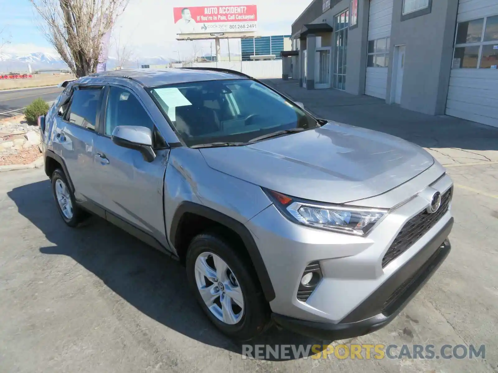 1 Photograph of a damaged car 2T3W1RFV8LC059765 TOYOTA RAV4 2020