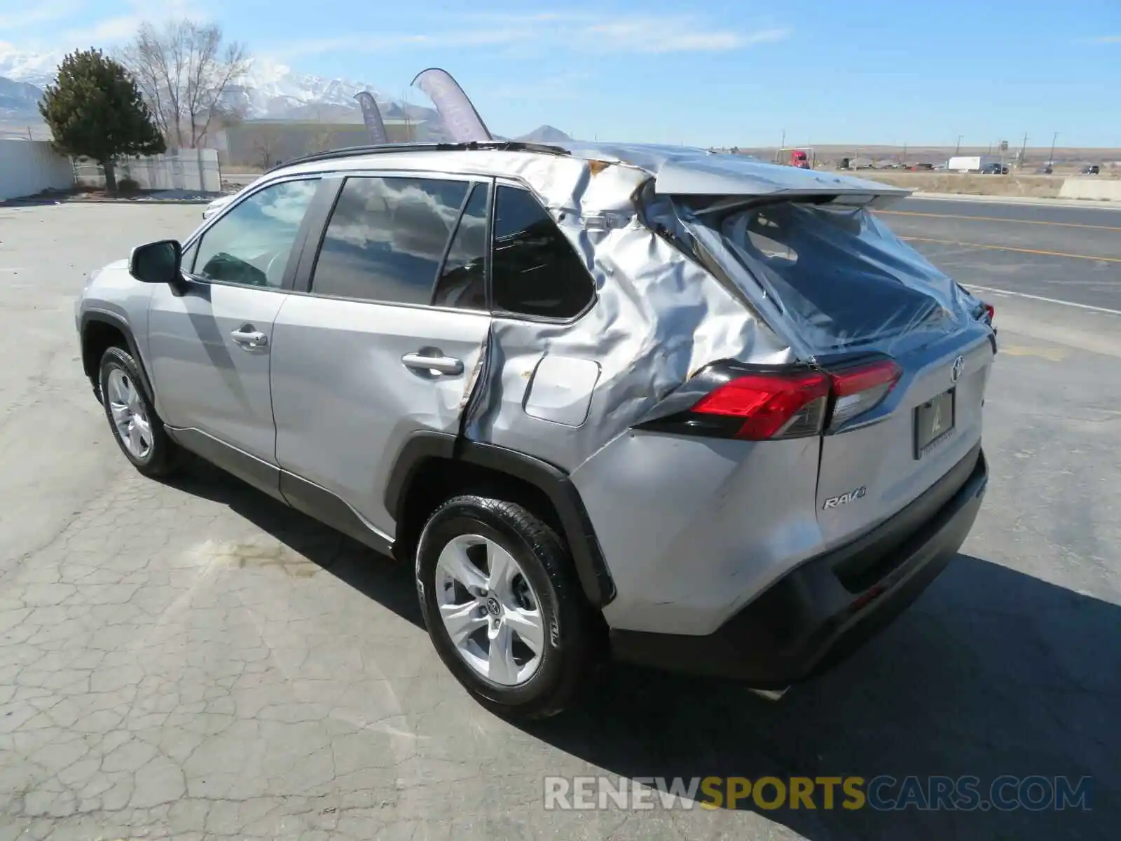 3 Photograph of a damaged car 2T3W1RFV8LC059765 TOYOTA RAV4 2020