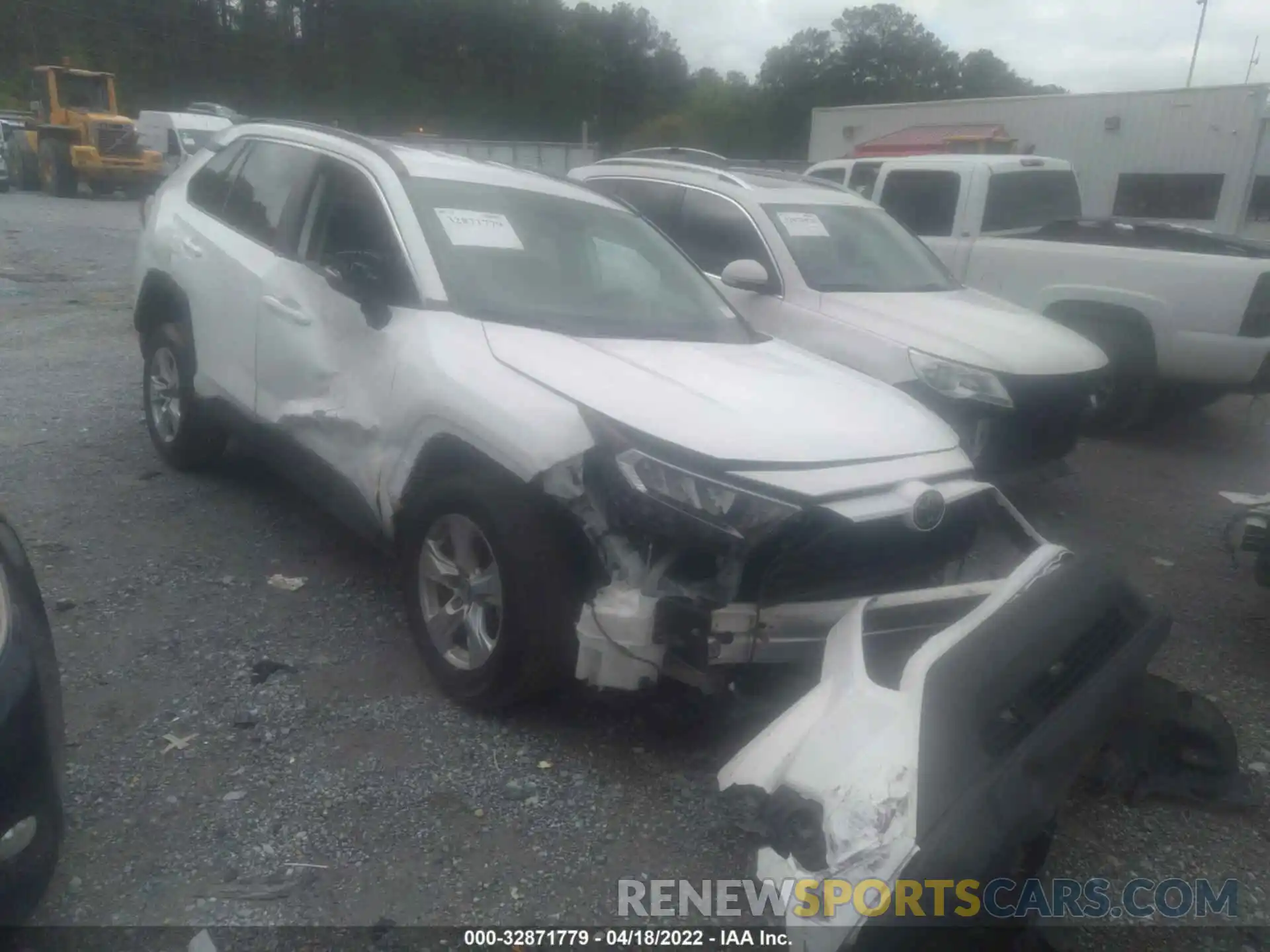 1 Photograph of a damaged car 2T3W1RFV8LC059863 TOYOTA RAV4 2020