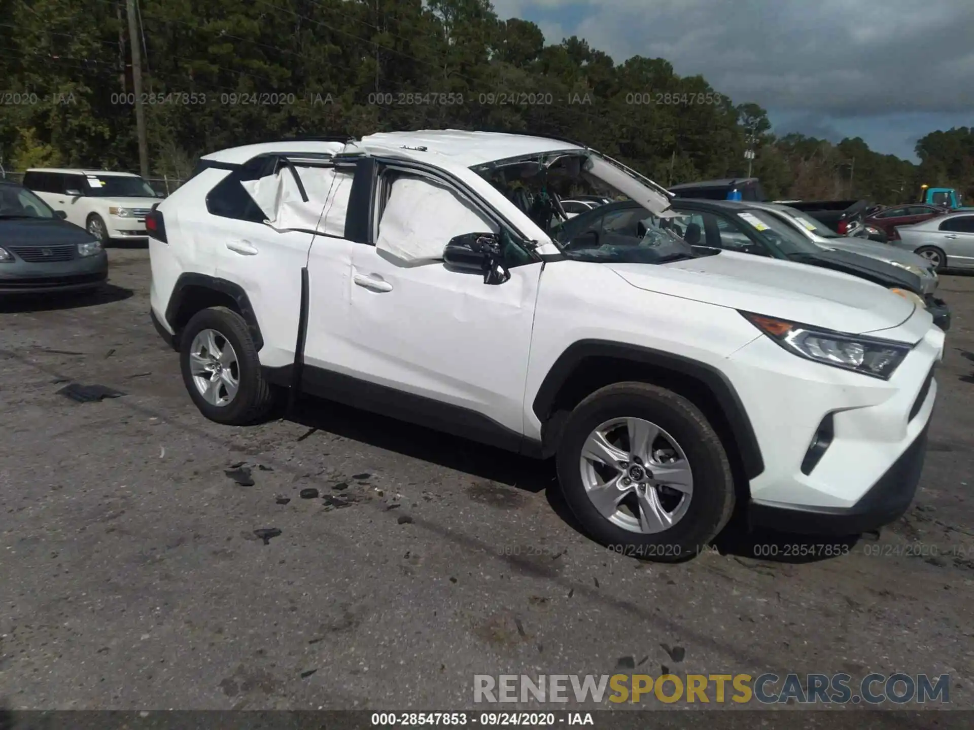 1 Photograph of a damaged car 2T3W1RFV8LC061466 TOYOTA RAV4 2020