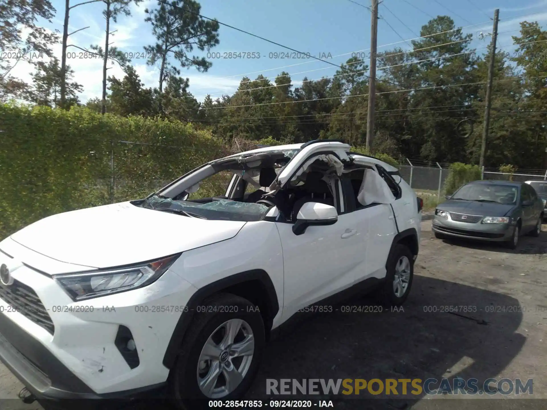 6 Photograph of a damaged car 2T3W1RFV8LC061466 TOYOTA RAV4 2020