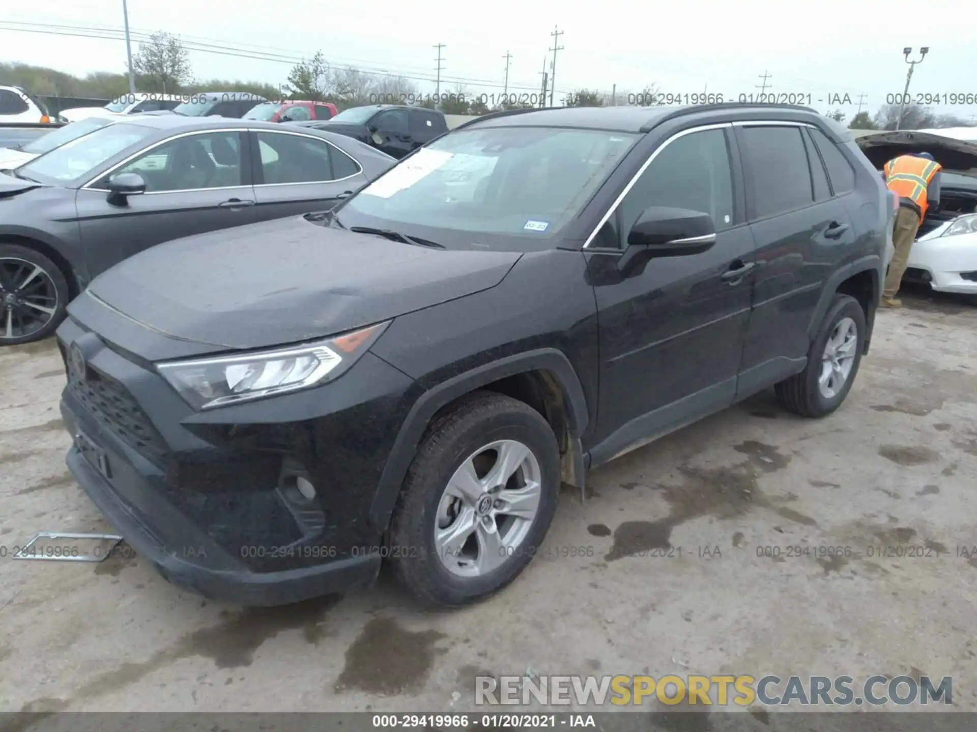 2 Фотография поврежденного автомобиля 2T3W1RFV8LC063119 TOYOTA RAV4 2020