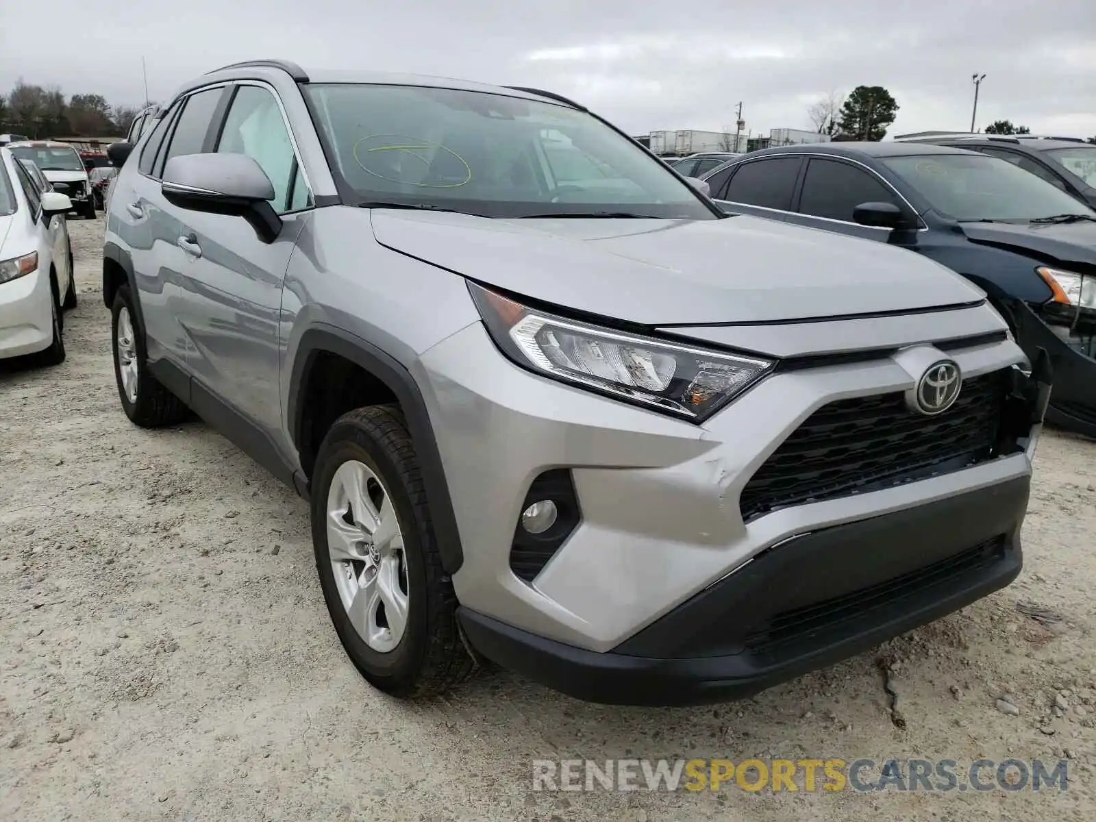 1 Photograph of a damaged car 2T3W1RFV8LC069146 TOYOTA RAV4 2020