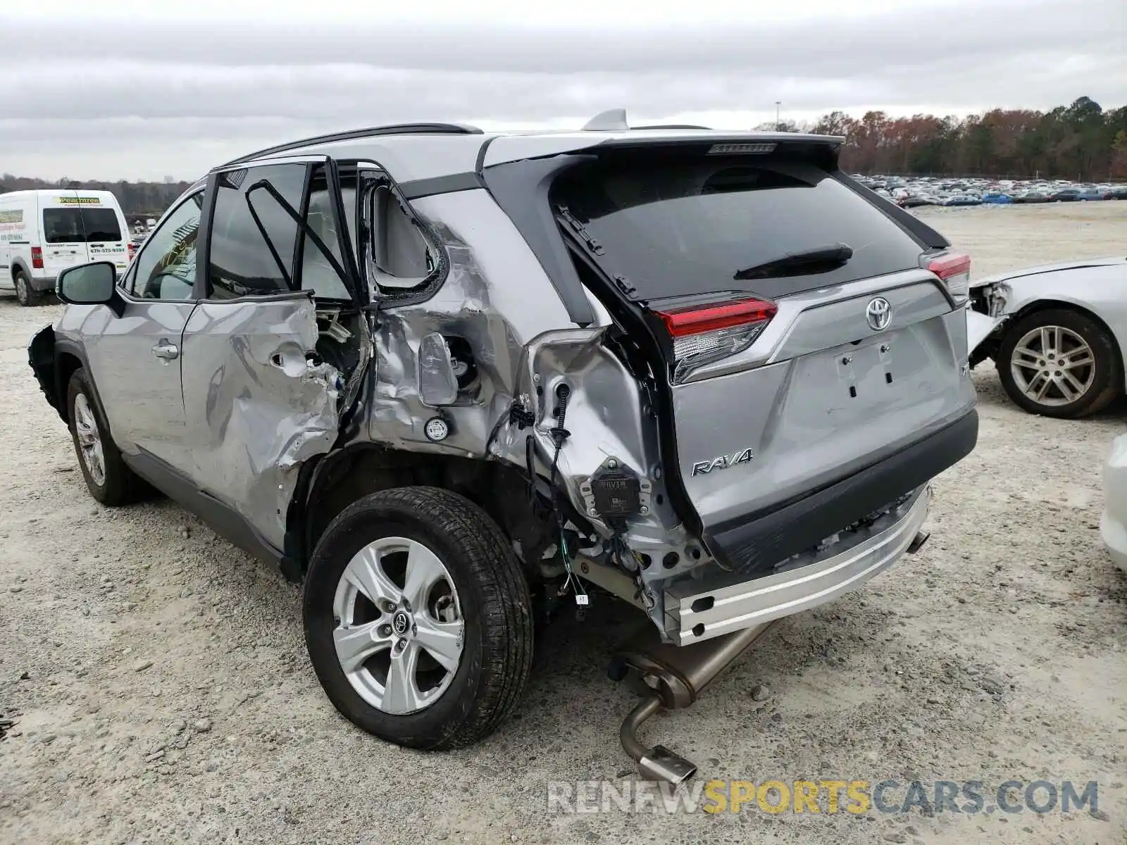 3 Photograph of a damaged car 2T3W1RFV8LC069146 TOYOTA RAV4 2020