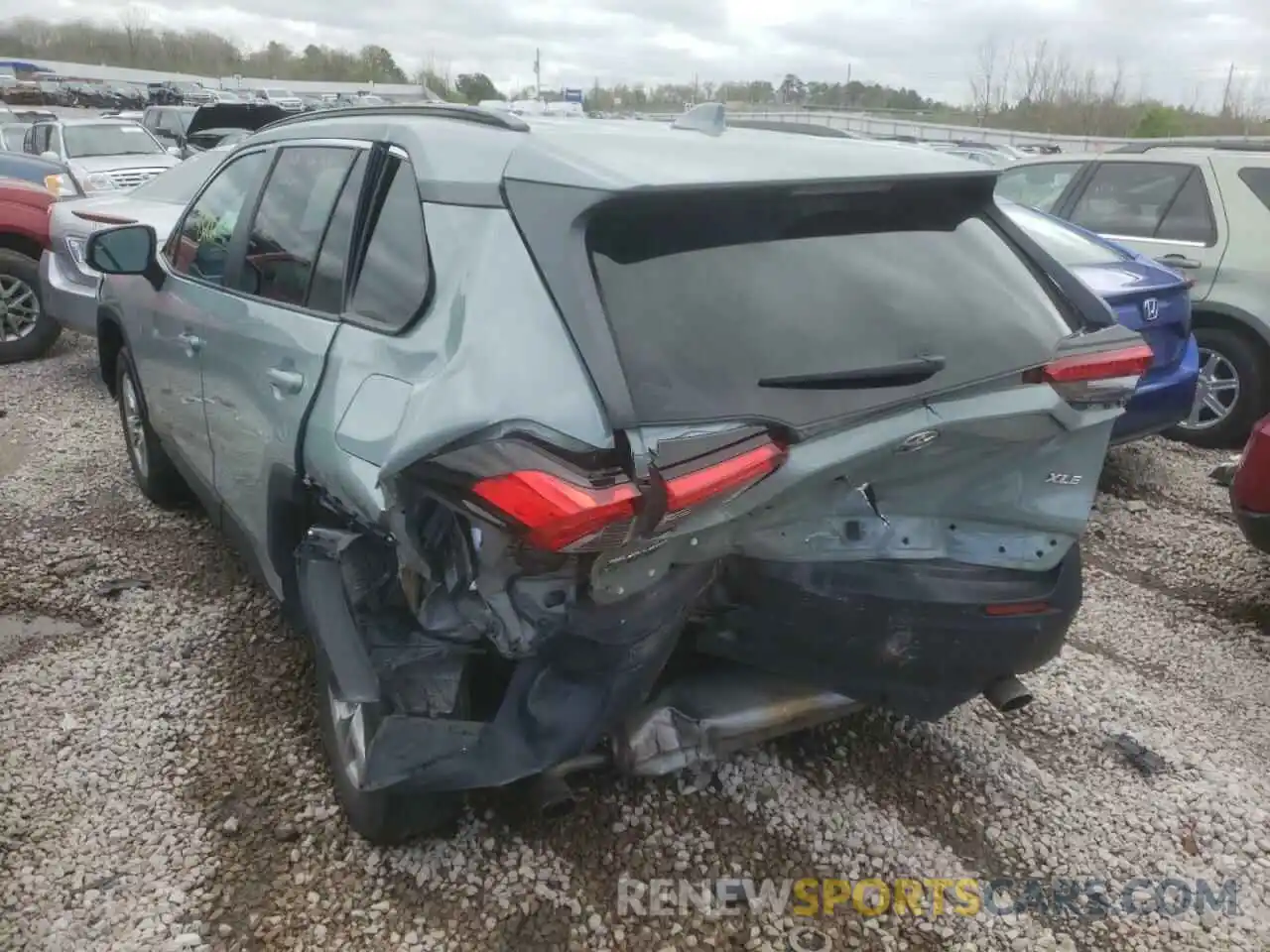 3 Photograph of a damaged car 2T3W1RFV8LC070569 TOYOTA RAV4 2020