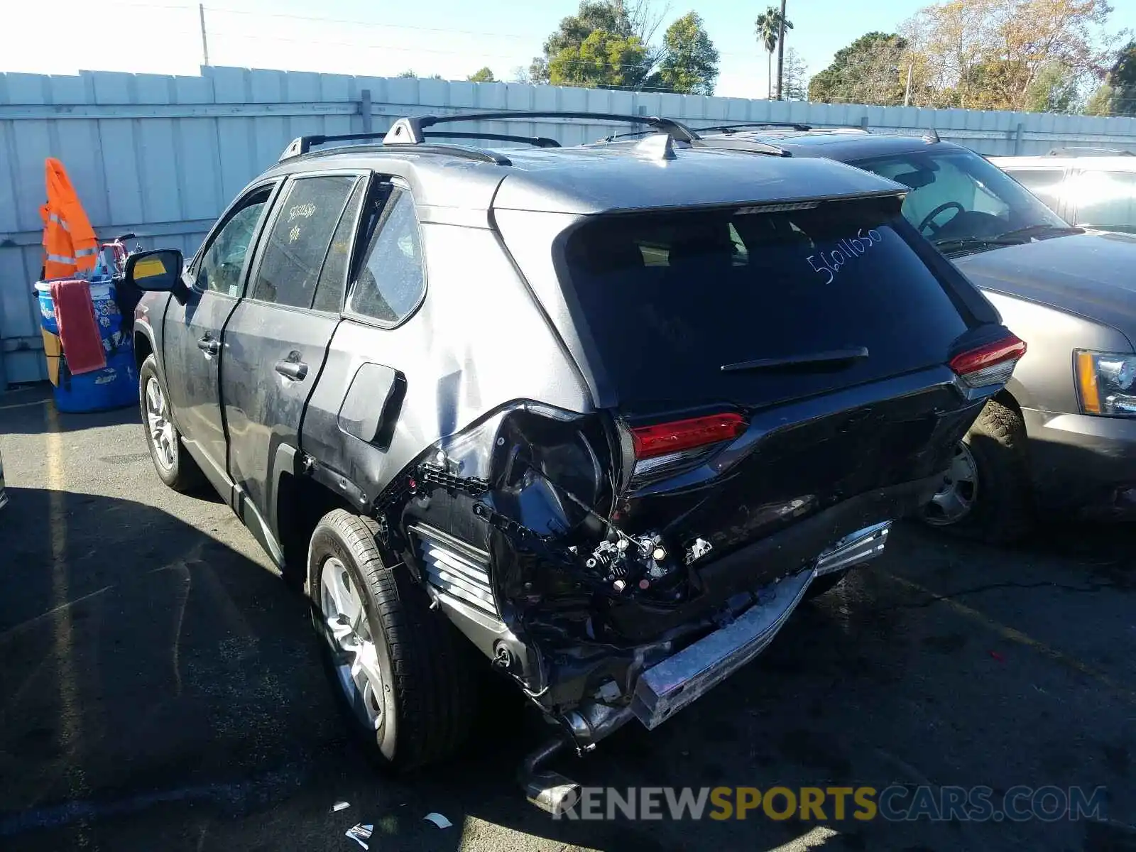 3 Photograph of a damaged car 2T3W1RFV8LC073603 TOYOTA RAV4 2020