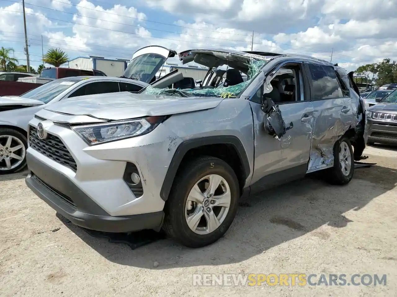 2 Photograph of a damaged car 2T3W1RFV8LC075402 TOYOTA RAV4 2020