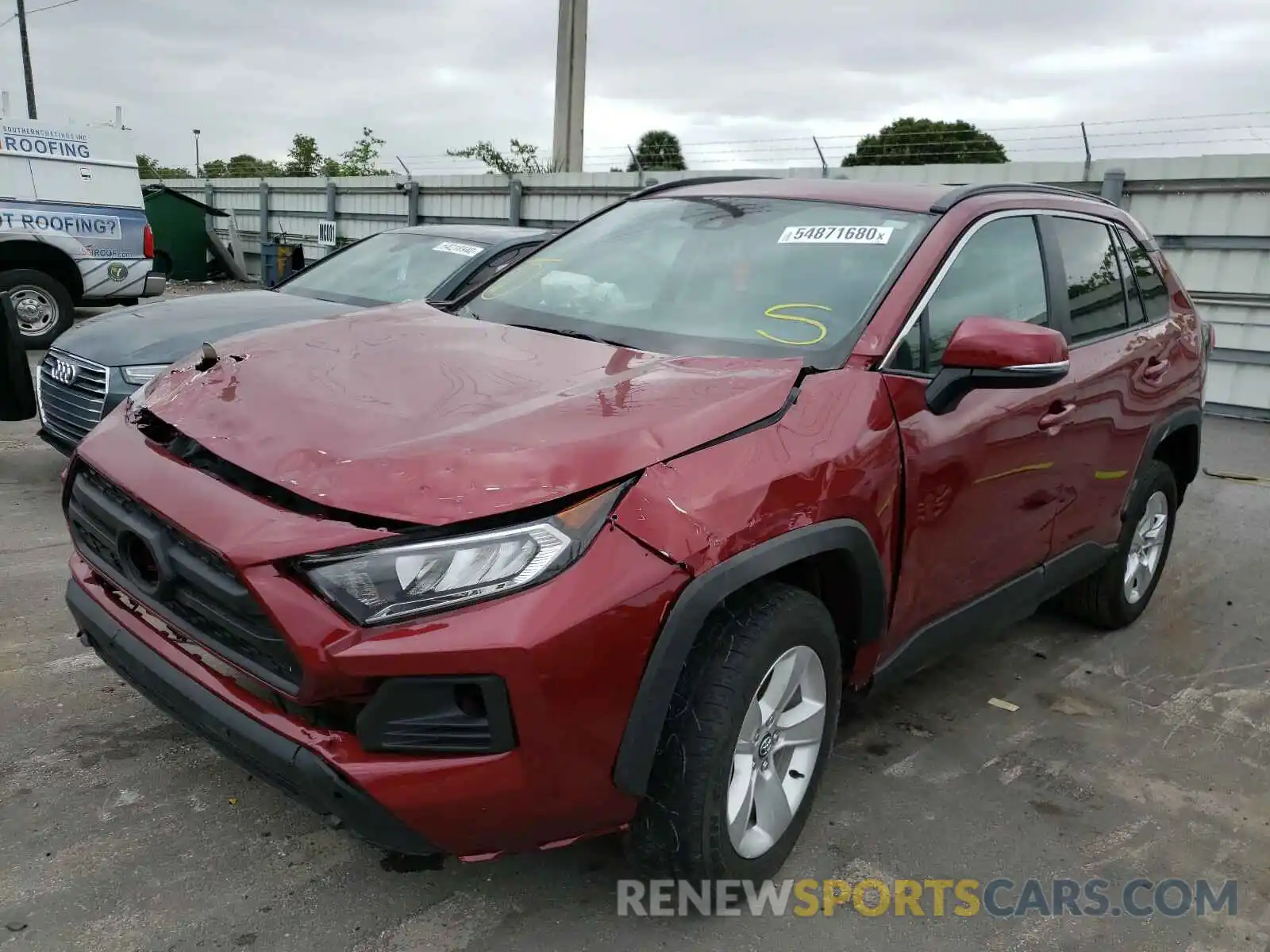 2 Photograph of a damaged car 2T3W1RFV8LW060266 TOYOTA RAV4 2020