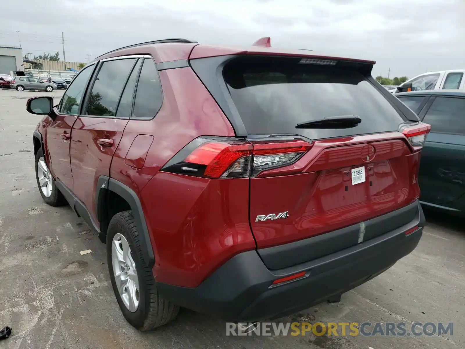 3 Photograph of a damaged car 2T3W1RFV8LW060266 TOYOTA RAV4 2020