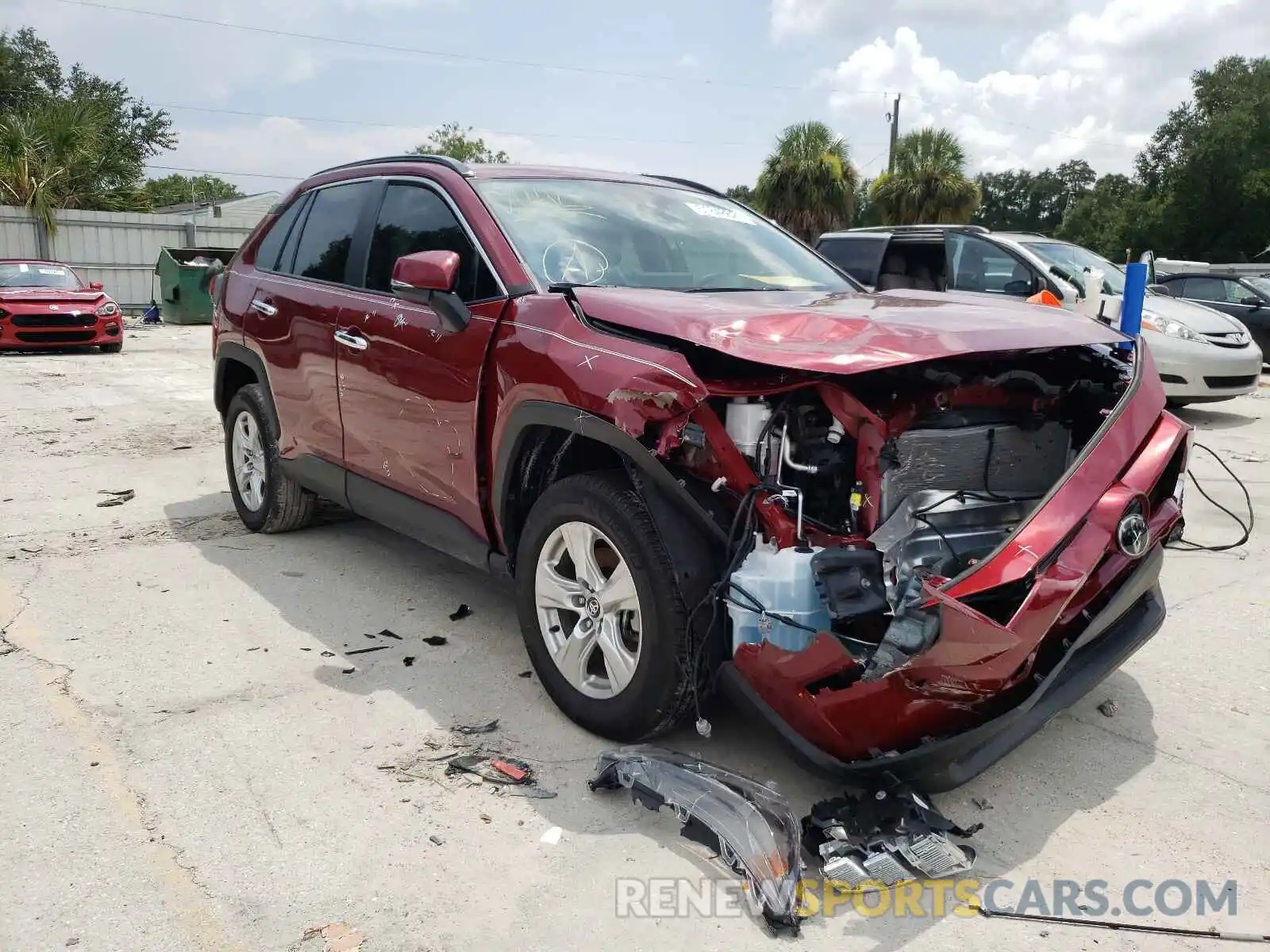 1 Photograph of a damaged car 2T3W1RFV8LW066343 TOYOTA RAV4 2020