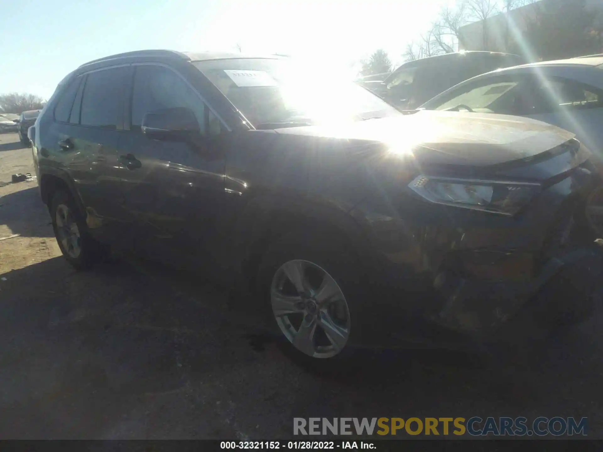 1 Photograph of a damaged car 2T3W1RFV8LW066536 TOYOTA RAV4 2020