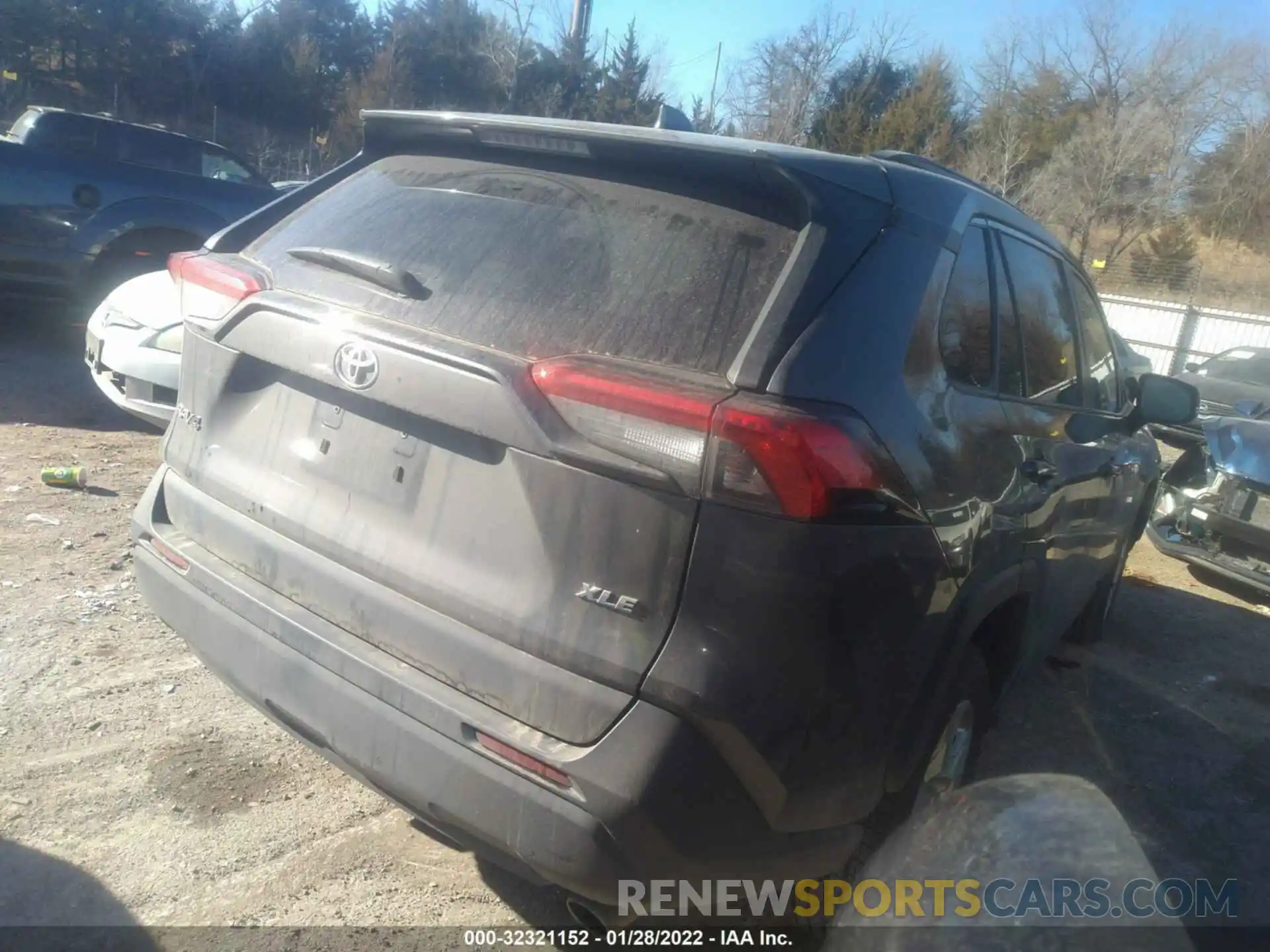 4 Photograph of a damaged car 2T3W1RFV8LW066536 TOYOTA RAV4 2020