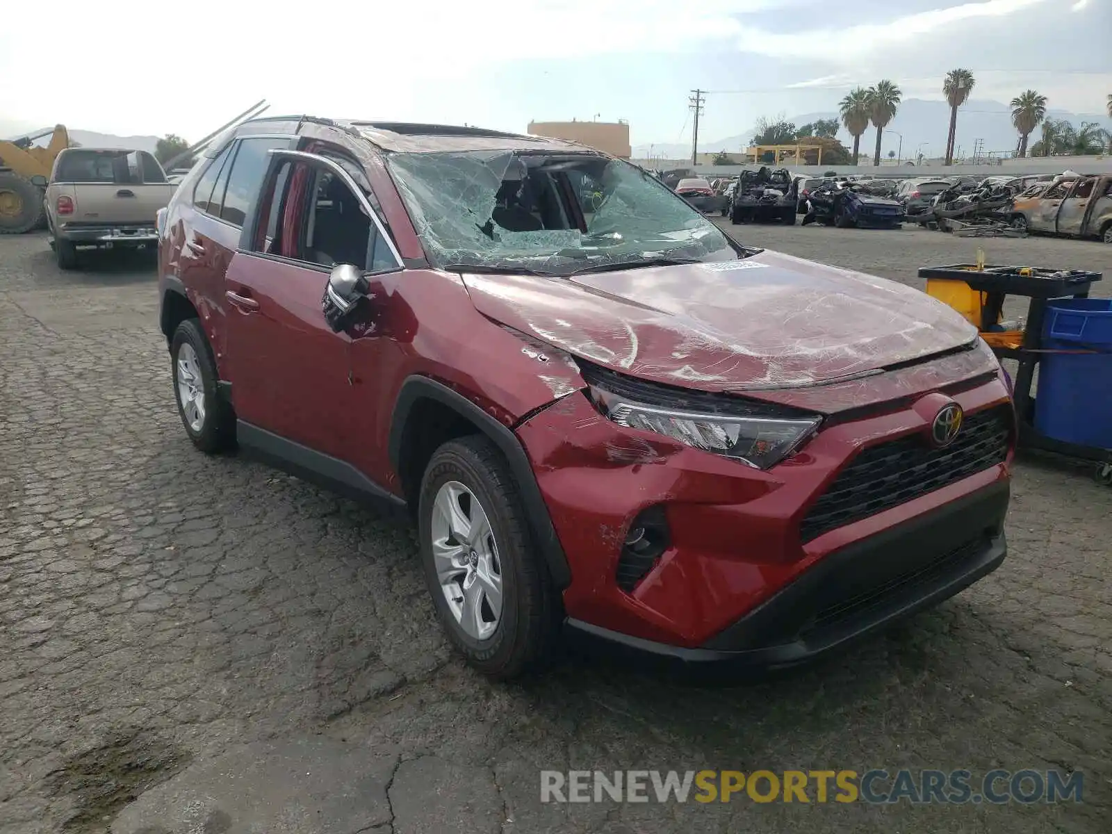 1 Photograph of a damaged car 2T3W1RFV8LW067248 TOYOTA RAV4 2020