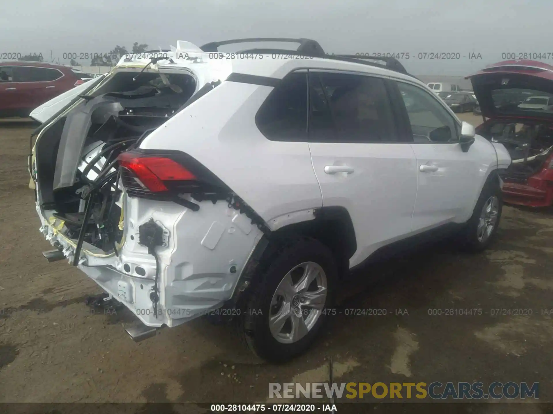 4 Photograph of a damaged car 2T3W1RFV8LW073907 TOYOTA RAV4 2020