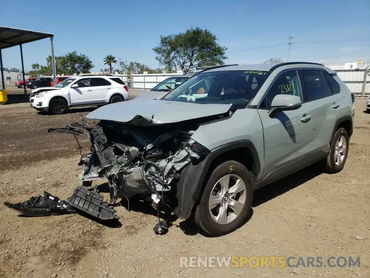 2 Photograph of a damaged car 2T3W1RFV8LW084423 TOYOTA RAV4 2020