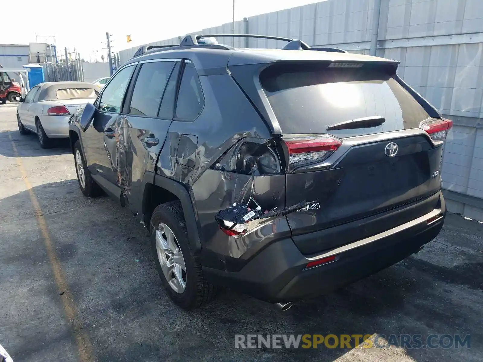 3 Photograph of a damaged car 2T3W1RFV8LW086138 TOYOTA RAV4 2020