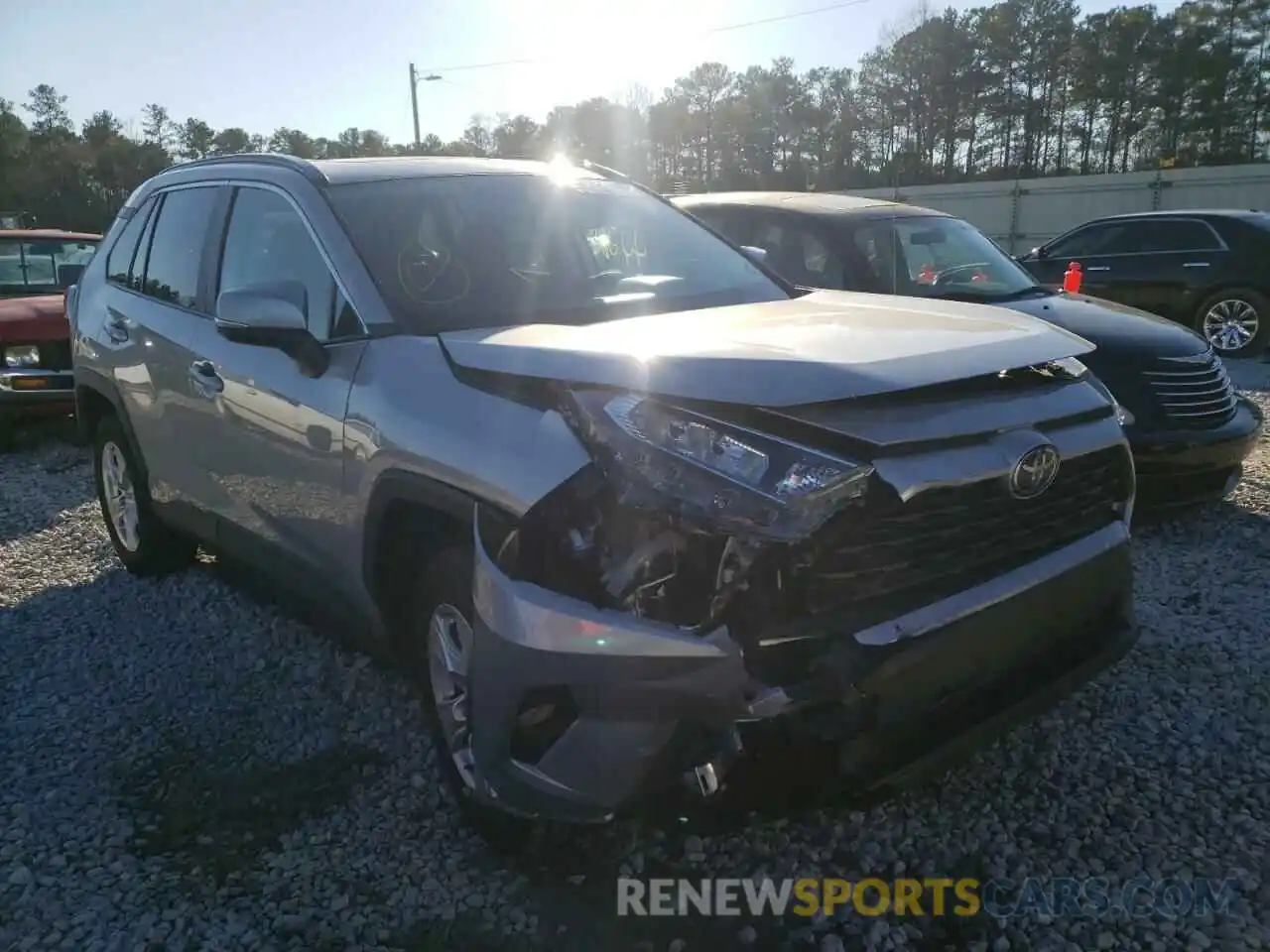 1 Photograph of a damaged car 2T3W1RFV8LW093347 TOYOTA RAV4 2020