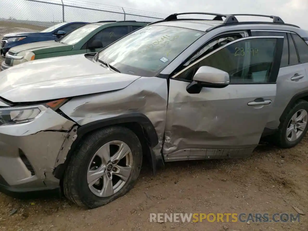 9 Photograph of a damaged car 2T3W1RFV8LW093560 TOYOTA RAV4 2020