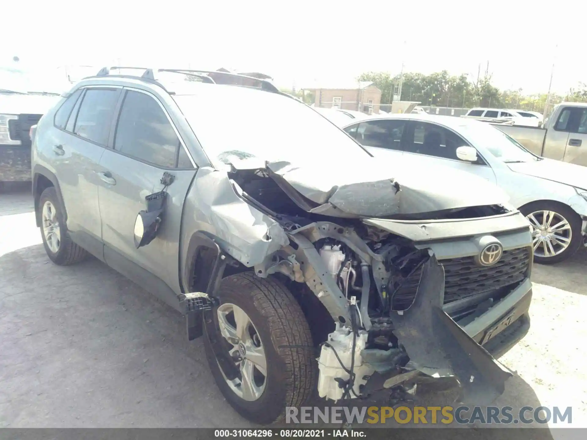 6 Photograph of a damaged car 2T3W1RFV8LW100913 TOYOTA RAV4 2020