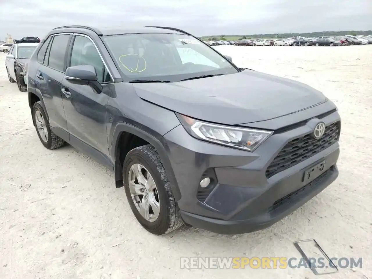 1 Photograph of a damaged car 2T3W1RFV8LW102242 TOYOTA RAV4 2020