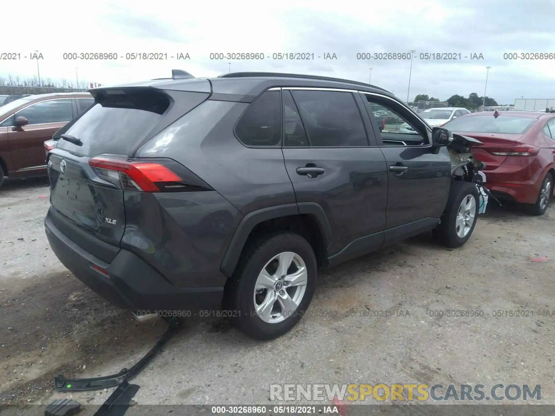 4 Photograph of a damaged car 2T3W1RFV8LW103214 TOYOTA RAV4 2020