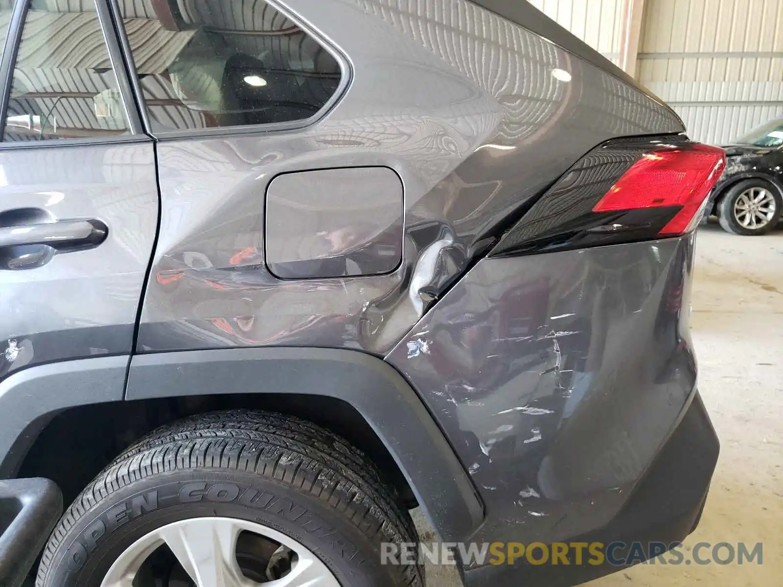 9 Photograph of a damaged car 2T3W1RFV9LC033448 TOYOTA RAV4 2020