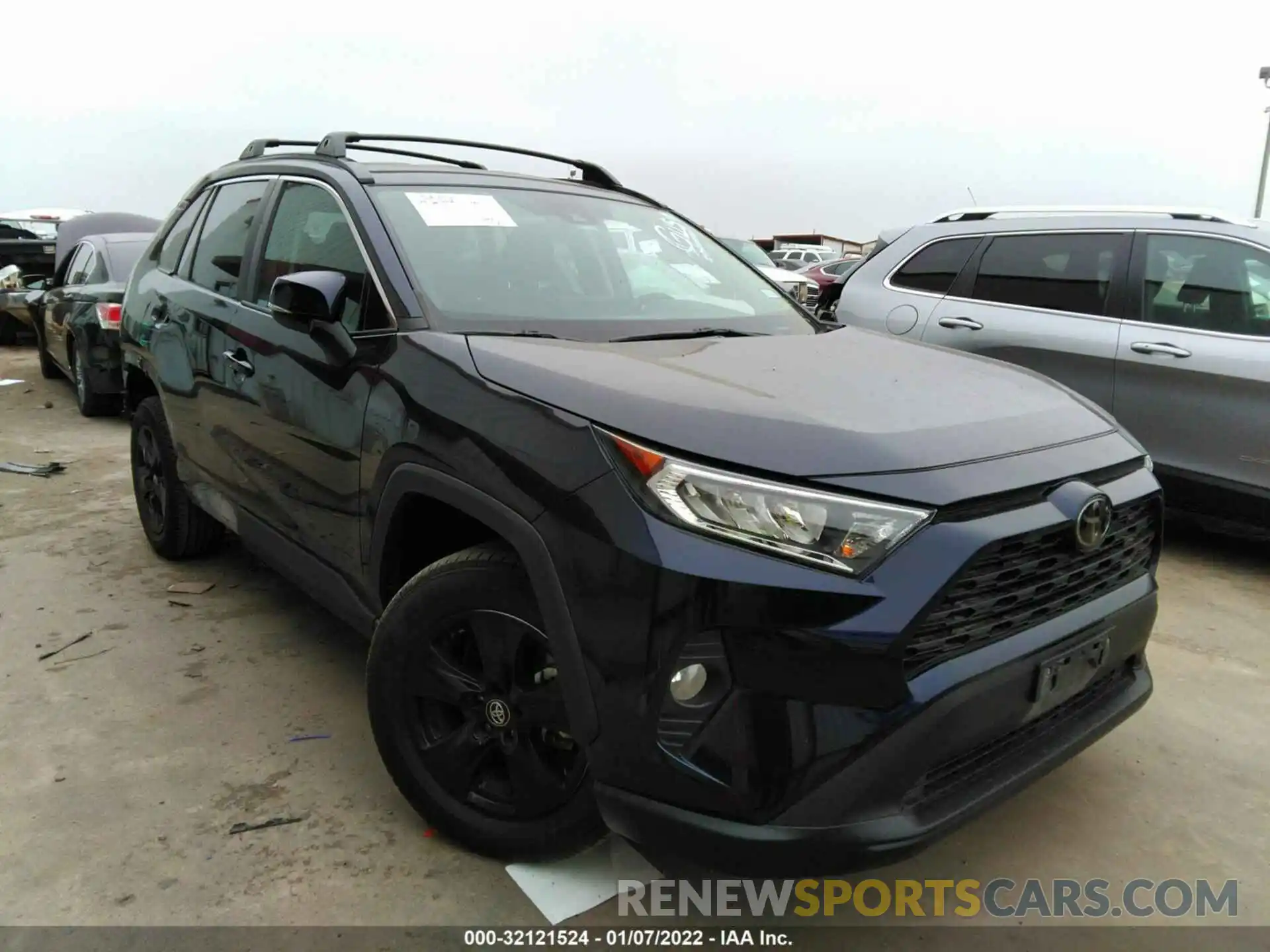 1 Фотография поврежденного автомобиля 2T3W1RFV9LC033658 TOYOTA RAV4 2020