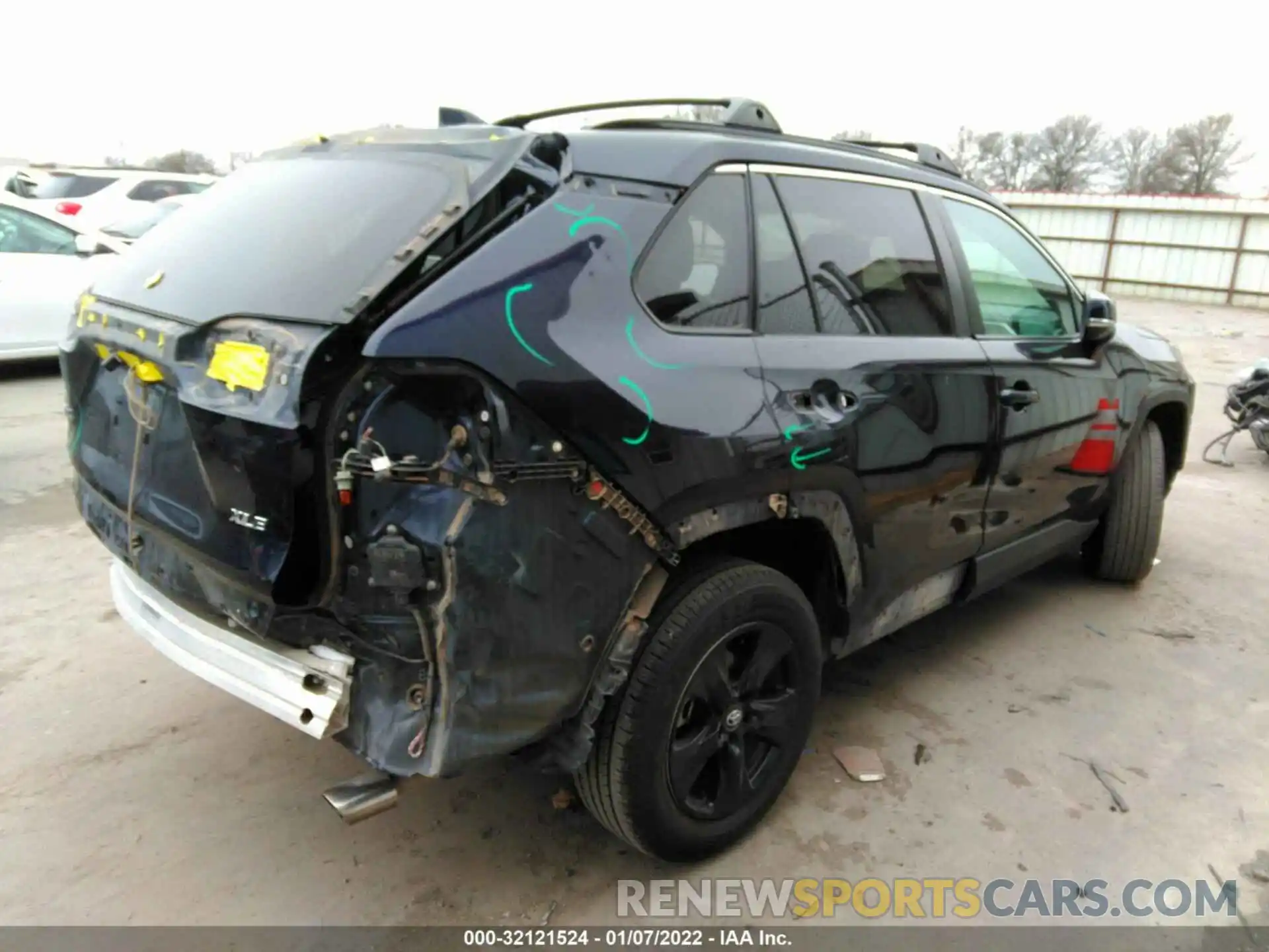 4 Фотография поврежденного автомобиля 2T3W1RFV9LC033658 TOYOTA RAV4 2020