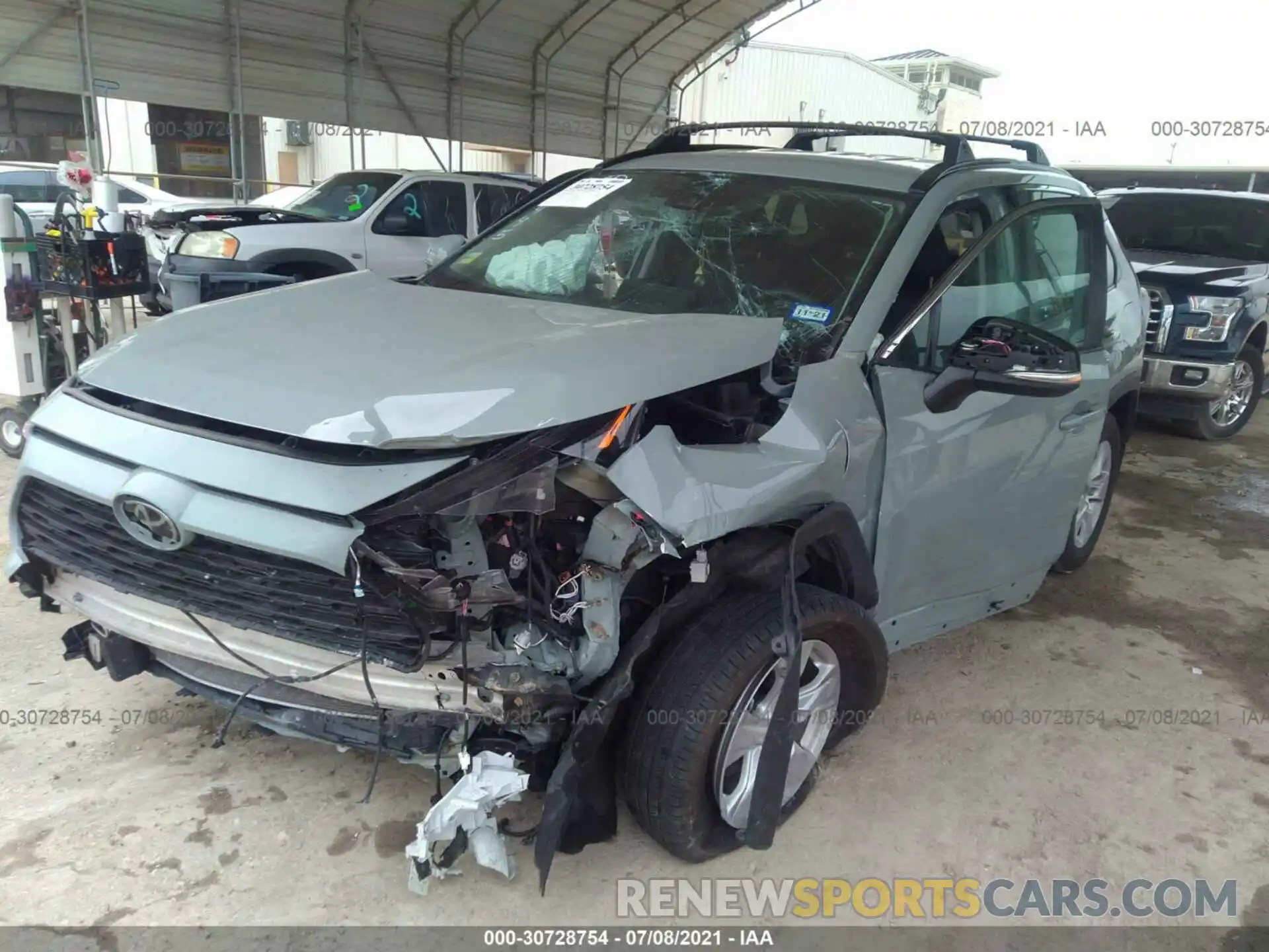 6 Photograph of a damaged car 2T3W1RFV9LC035118 TOYOTA RAV4 2020