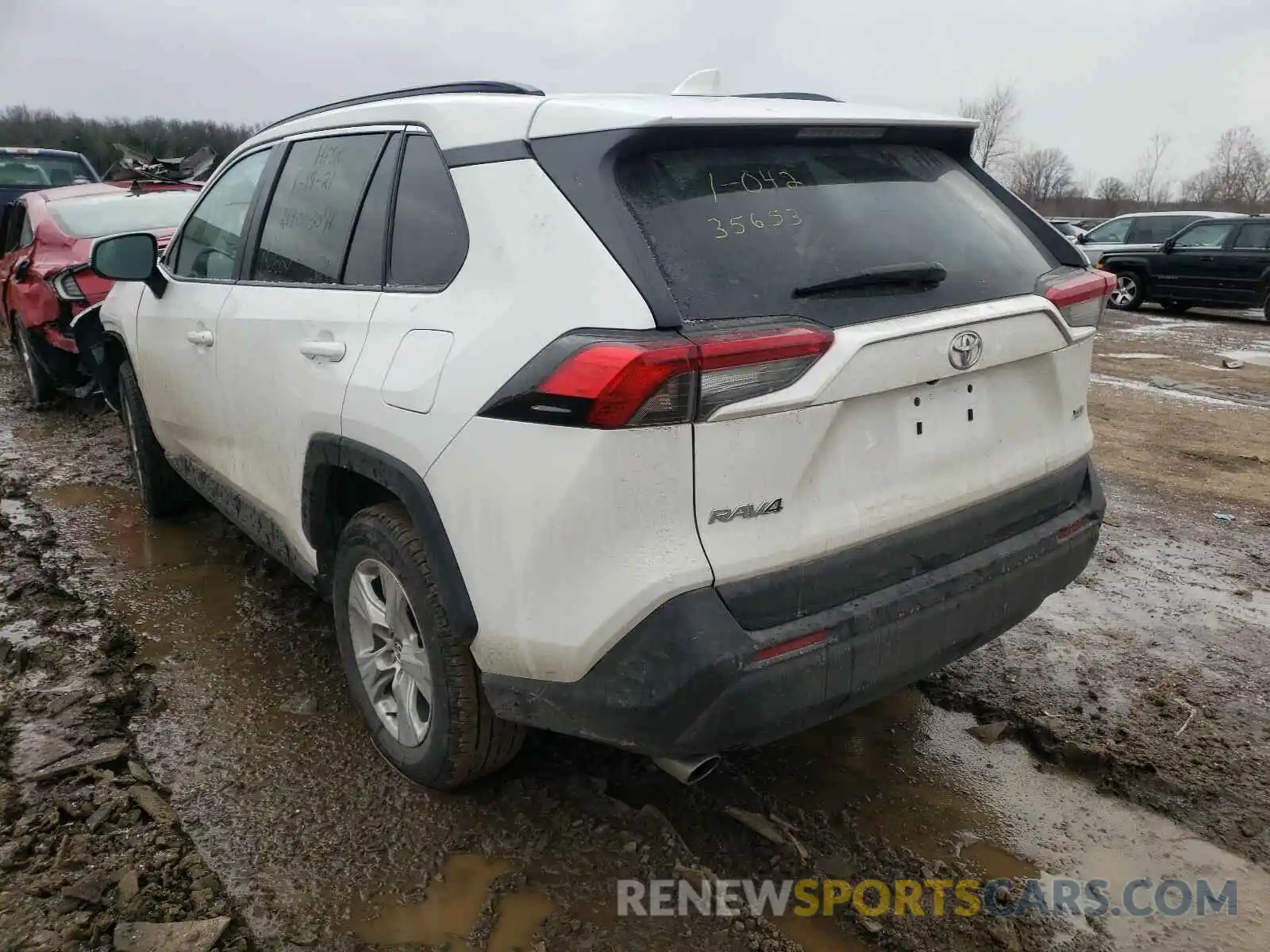 3 Photograph of a damaged car 2T3W1RFV9LC035653 TOYOTA RAV4 2020